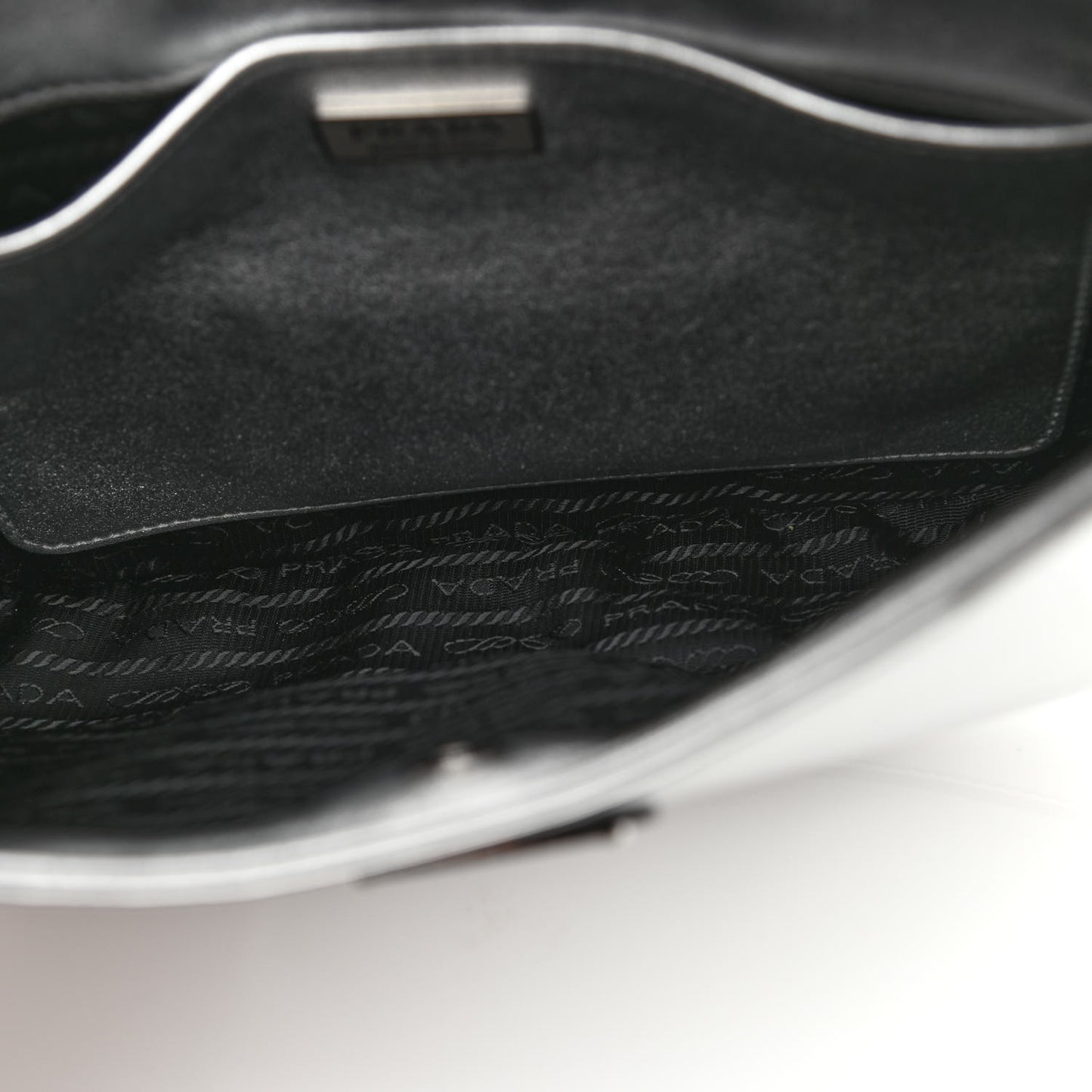 Spazzolato Cleo Shoulder Bag Argento Black