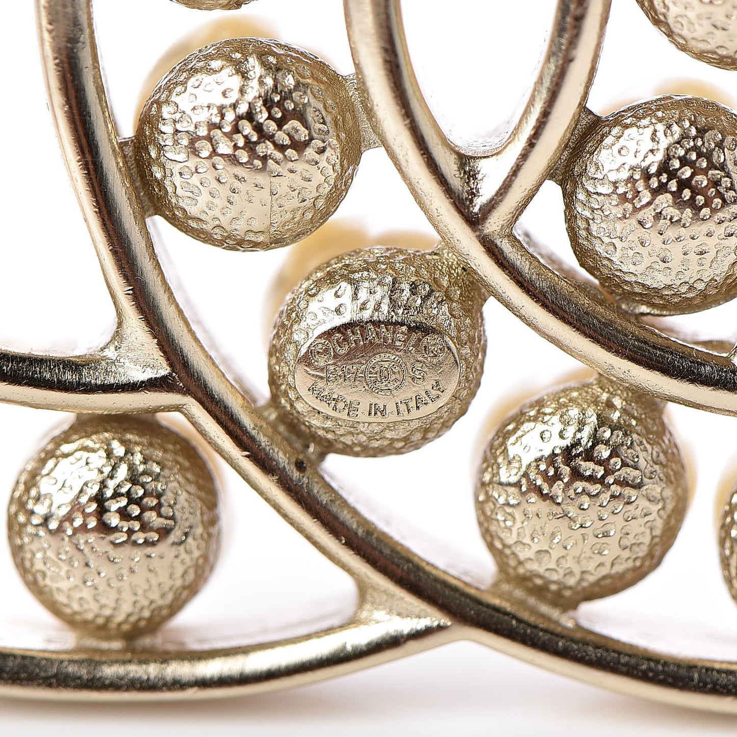 Pearl CC Brooch Light Gold