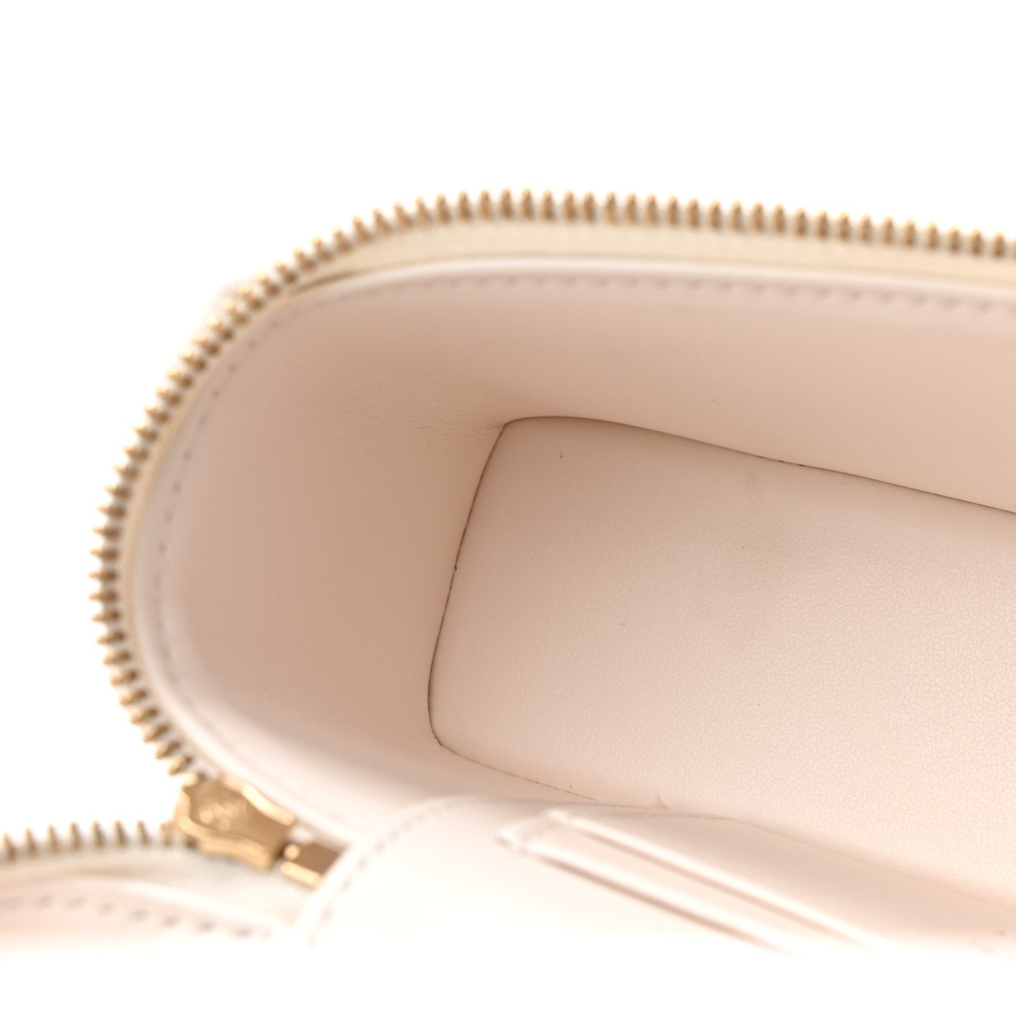 Caviar Quilted Top Handle Slim Vanity With Chain White