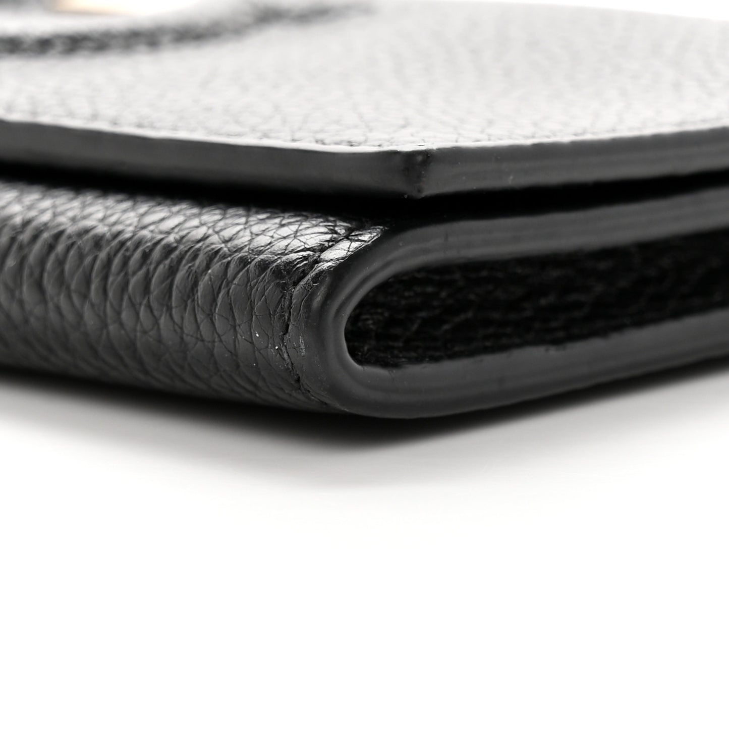 Calfskin City Wallet On Chain Black