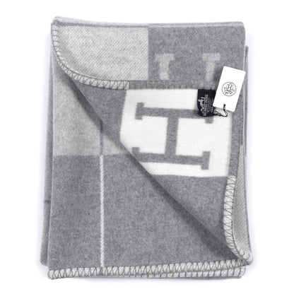 Hermes Wool Cashmere Avalon III Blanket Ecru Gris Clair 2 of 3