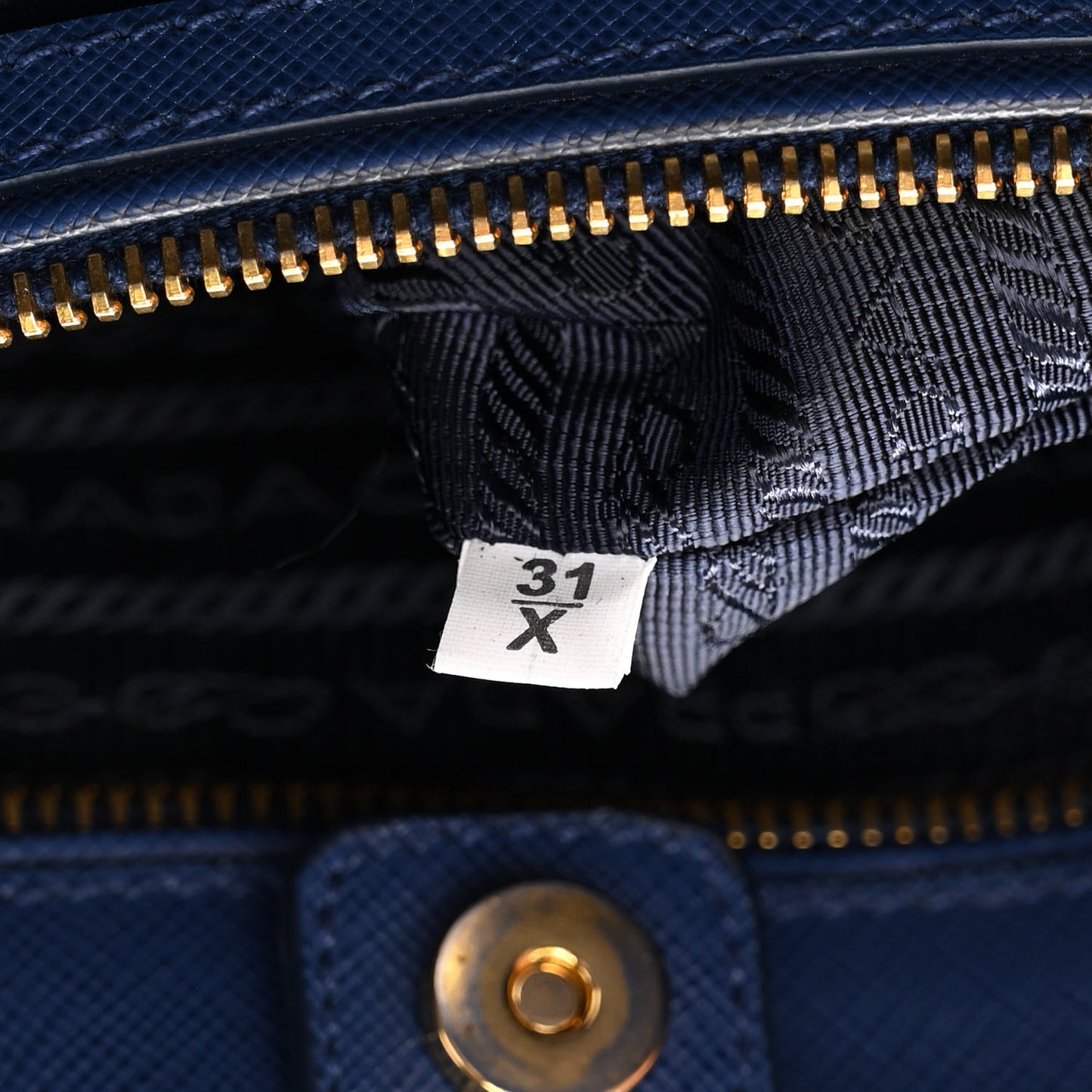 Saffiano Lux Large Tote Bluette