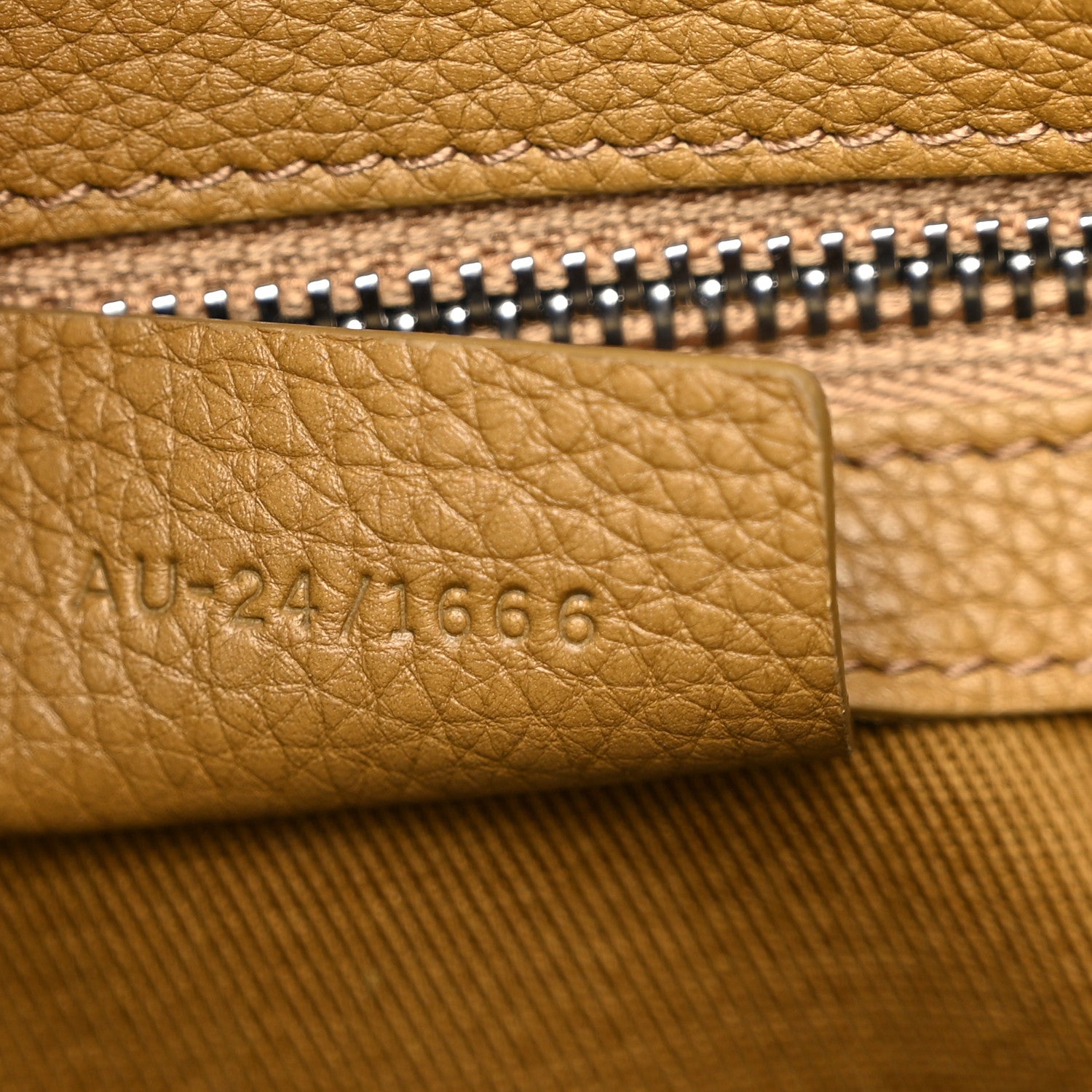 Salvatore Ferragamo Calfskin Hug Tote Bag Testa Di Moro 6 of 9