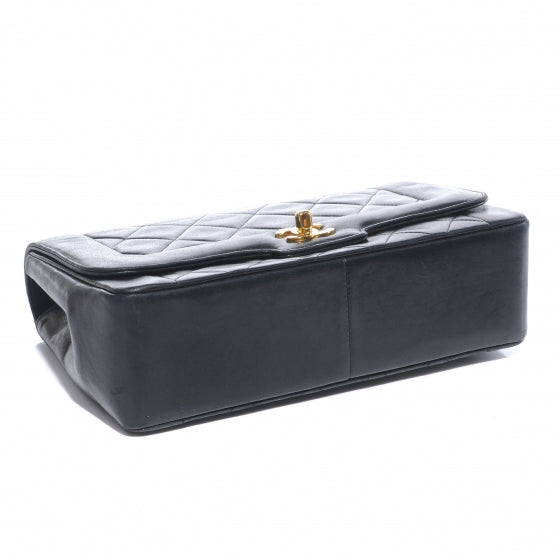 Lambskin Medium Single Flap Black