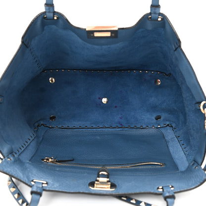 Valentino Garavani Pebbled Calfskin Medium Rockstud Tote Indaco 5 of 11