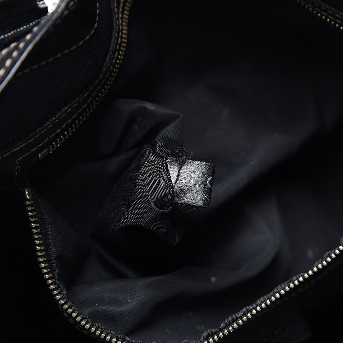 Dialux Medium Britt Shoulder Bag Black
