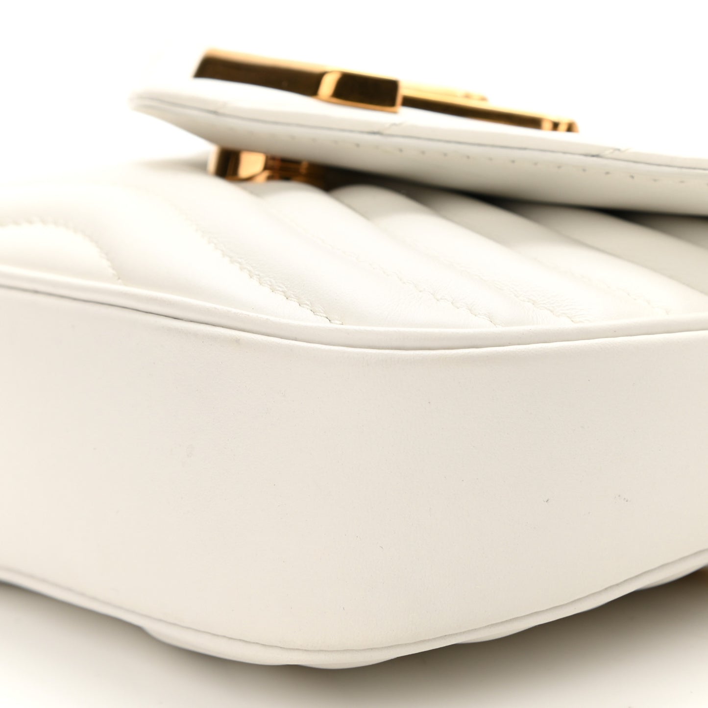 Calfskin New Wave Multi Pochette Snow