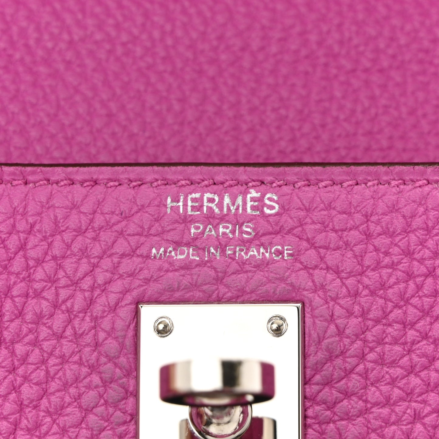 Togo Kelly Retourne 25 Magnolia