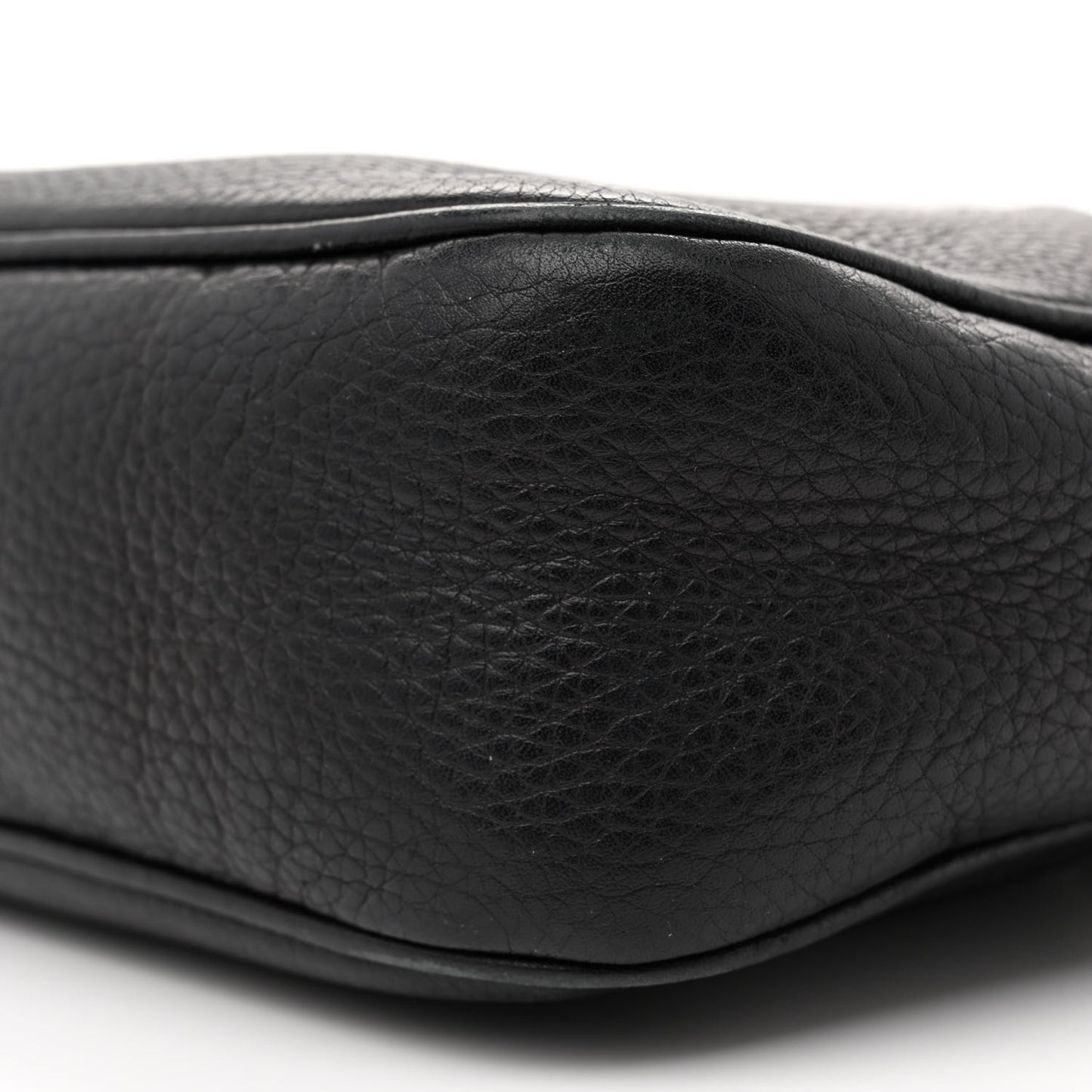 Pebbled Calfskin Small Soho Disco Bag Black