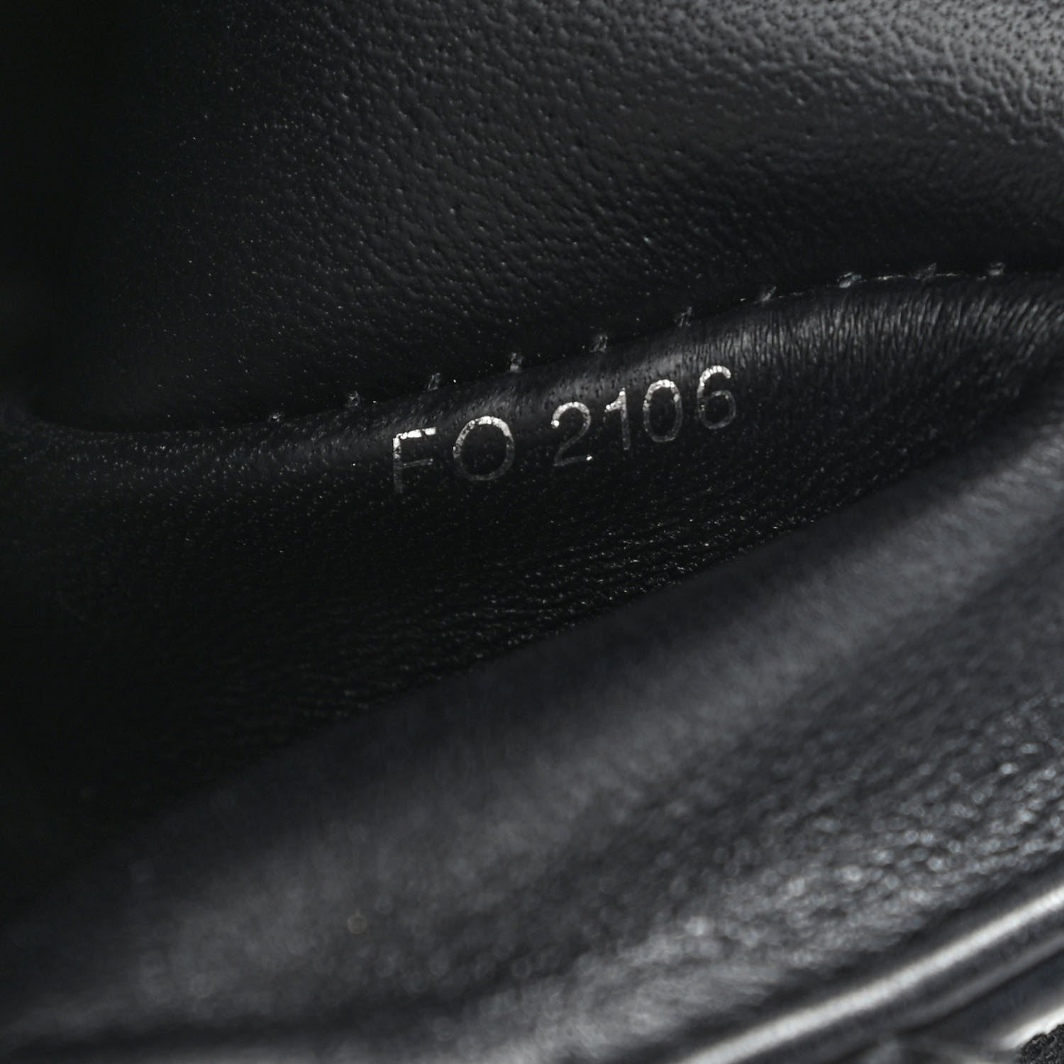 Louis Vuitton Lambskin Malletage GO-14 MM Black 7 of 10