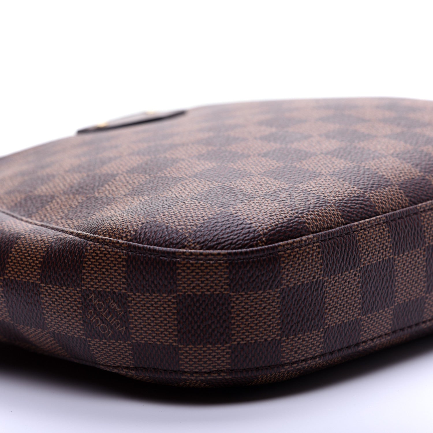 Louis Vuitton Damier Ebene South Bank Besace 6 of 15