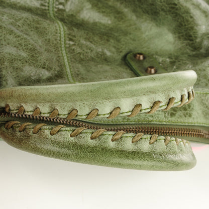 Balenciaga Chevre Classic Hardware Weekender Dolma 13 of 15