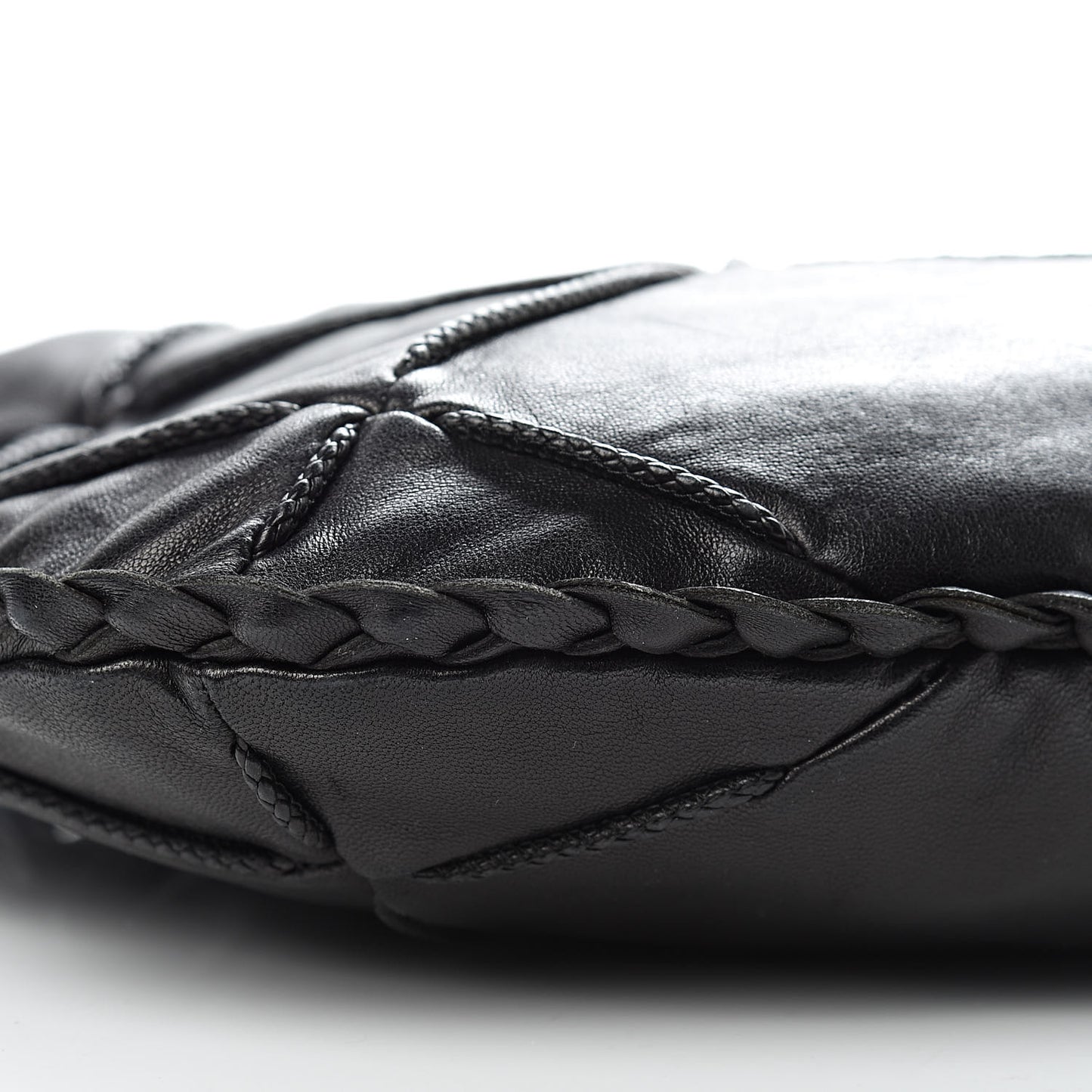 Nappa Quilted Medium Veneta Hobo Black