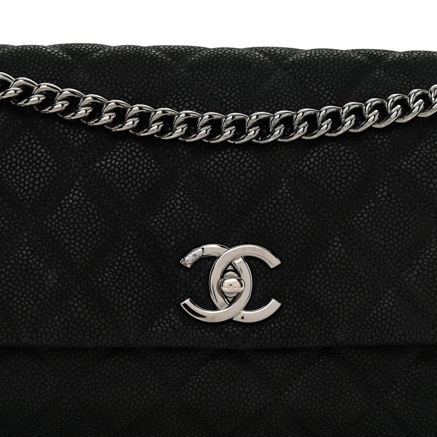 Iridescent Caviar Quilted Medium Lady Pearly Flap Black