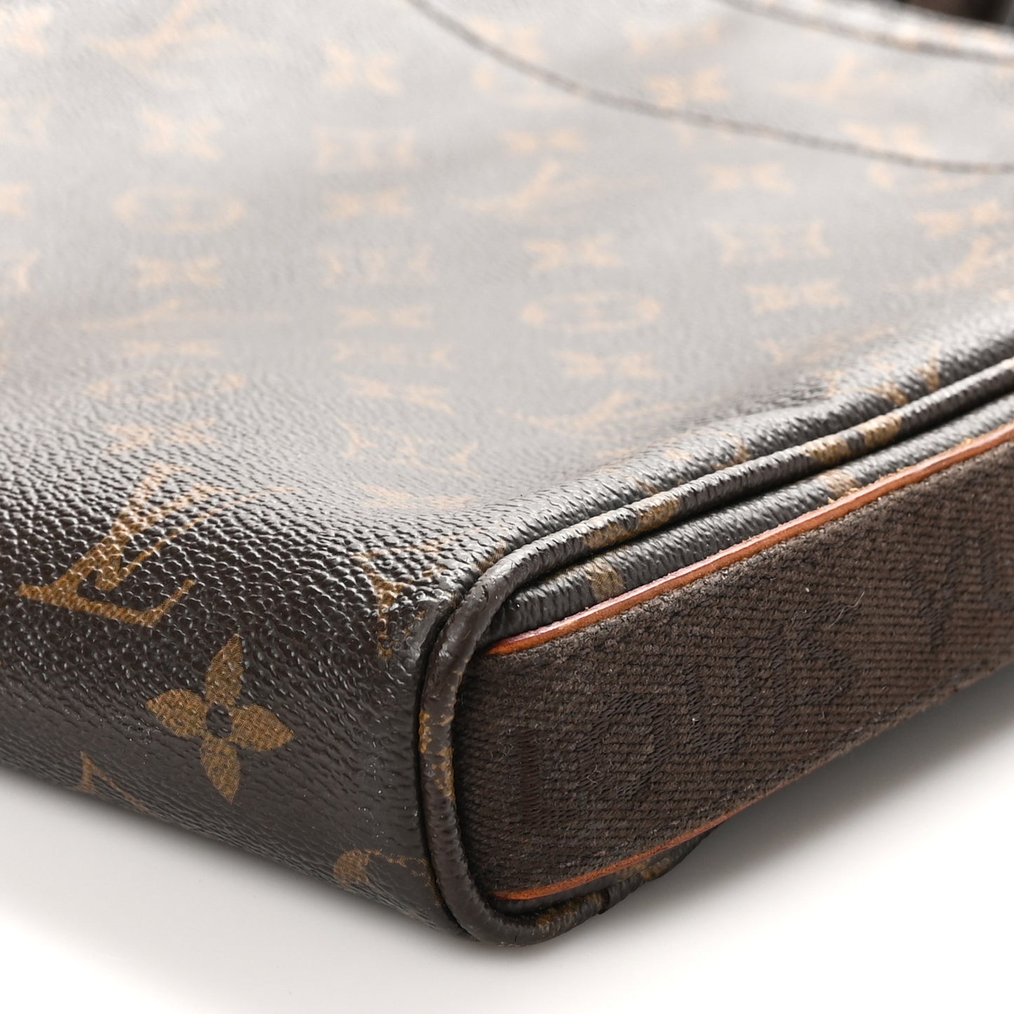 Monogram Trotteur Beaubourg