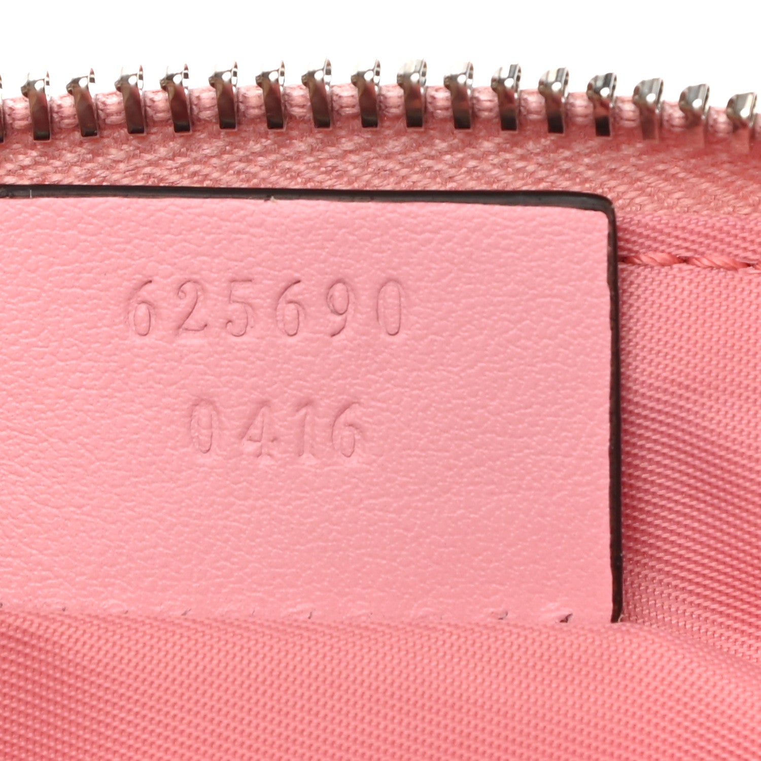 Gucci Calfskin Matelasse Large GG Marmont Pouch Cosmetic Case Wild Rose 7 of 8