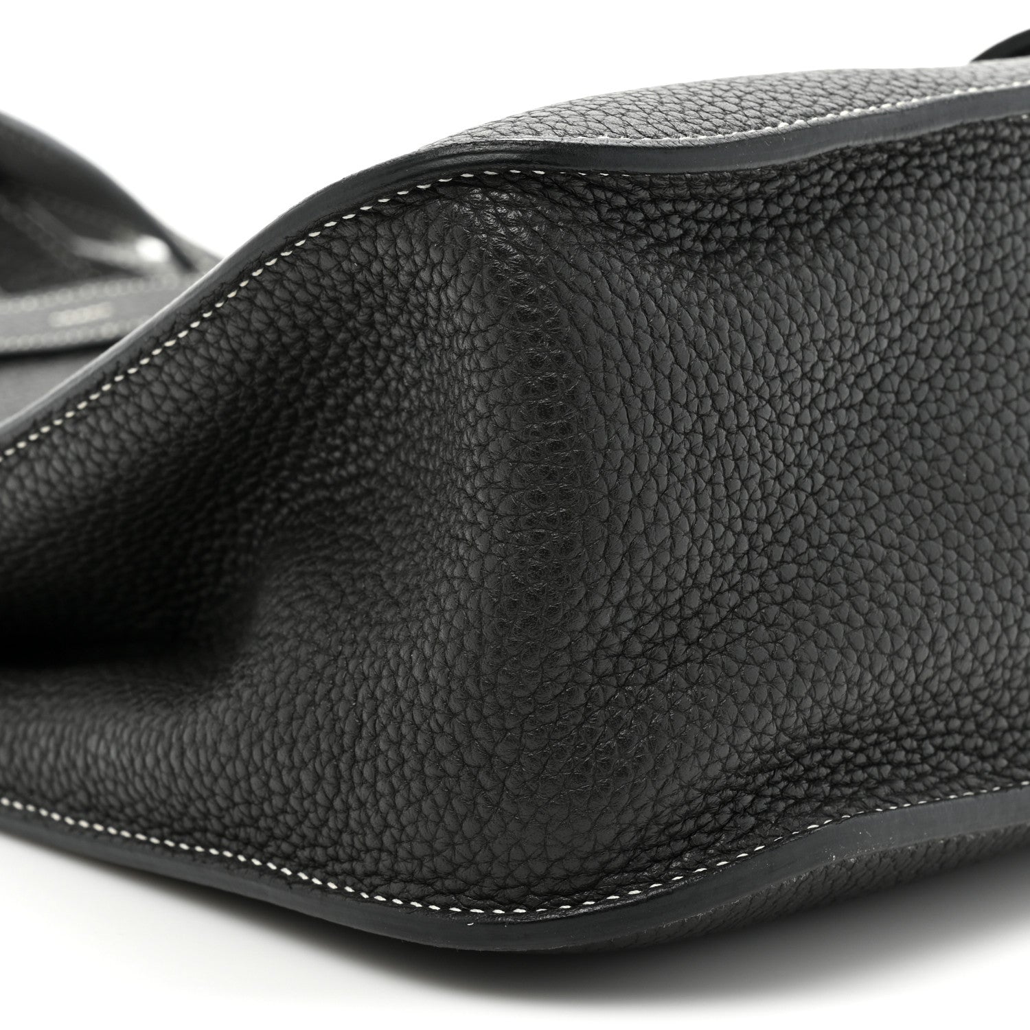 Hermes Taurillon Clemence Halzan 31 GM Black 8 of 13
