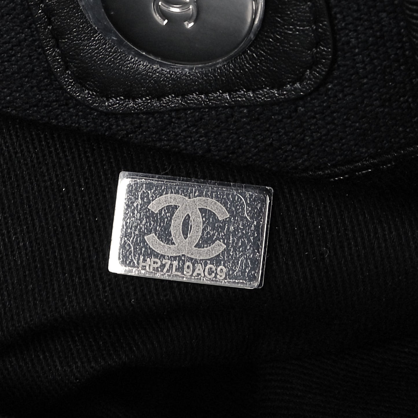 Mixed Fibers Medium Deauville Tote Black