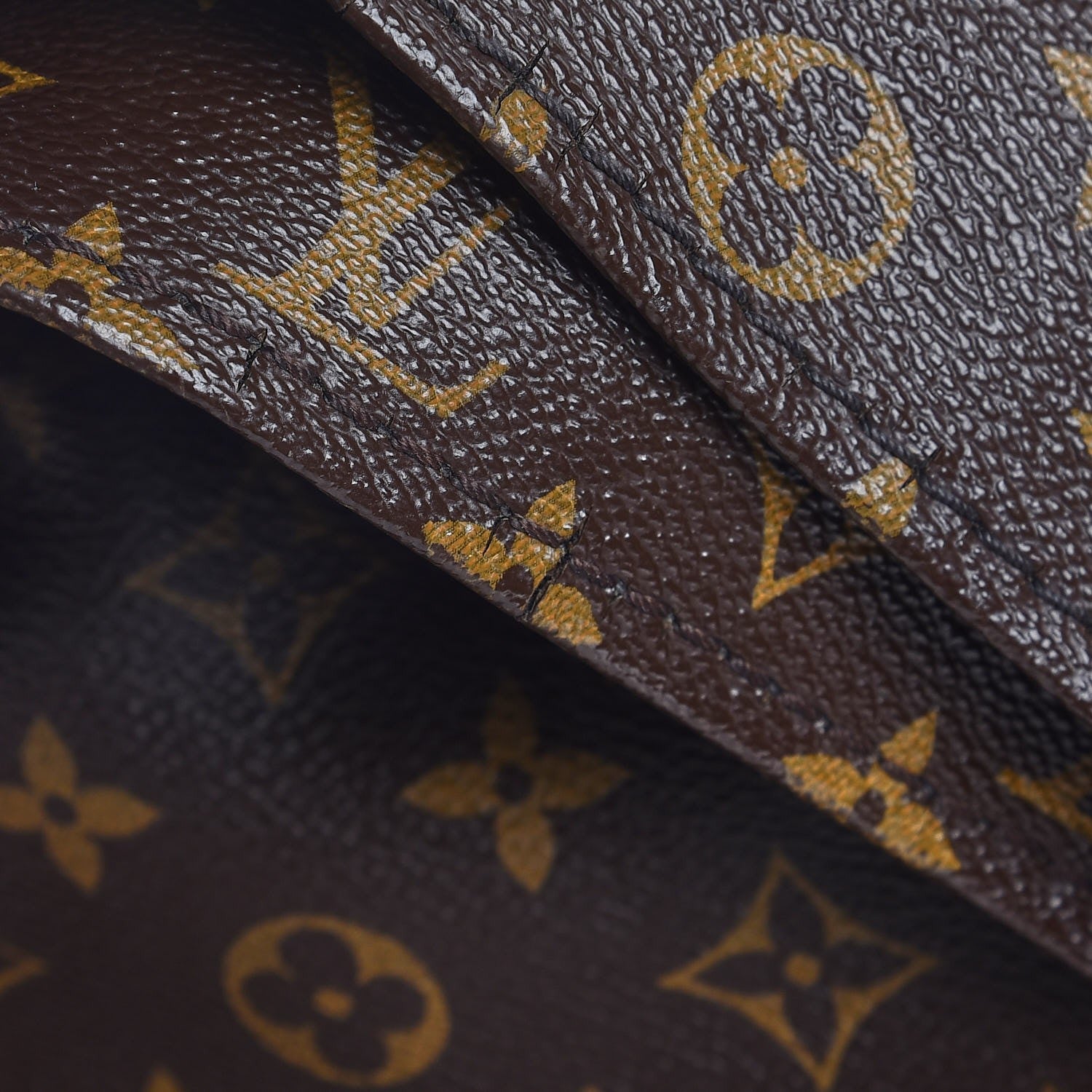 Louis Vuitton Monogram Artsy MM 10 of 12