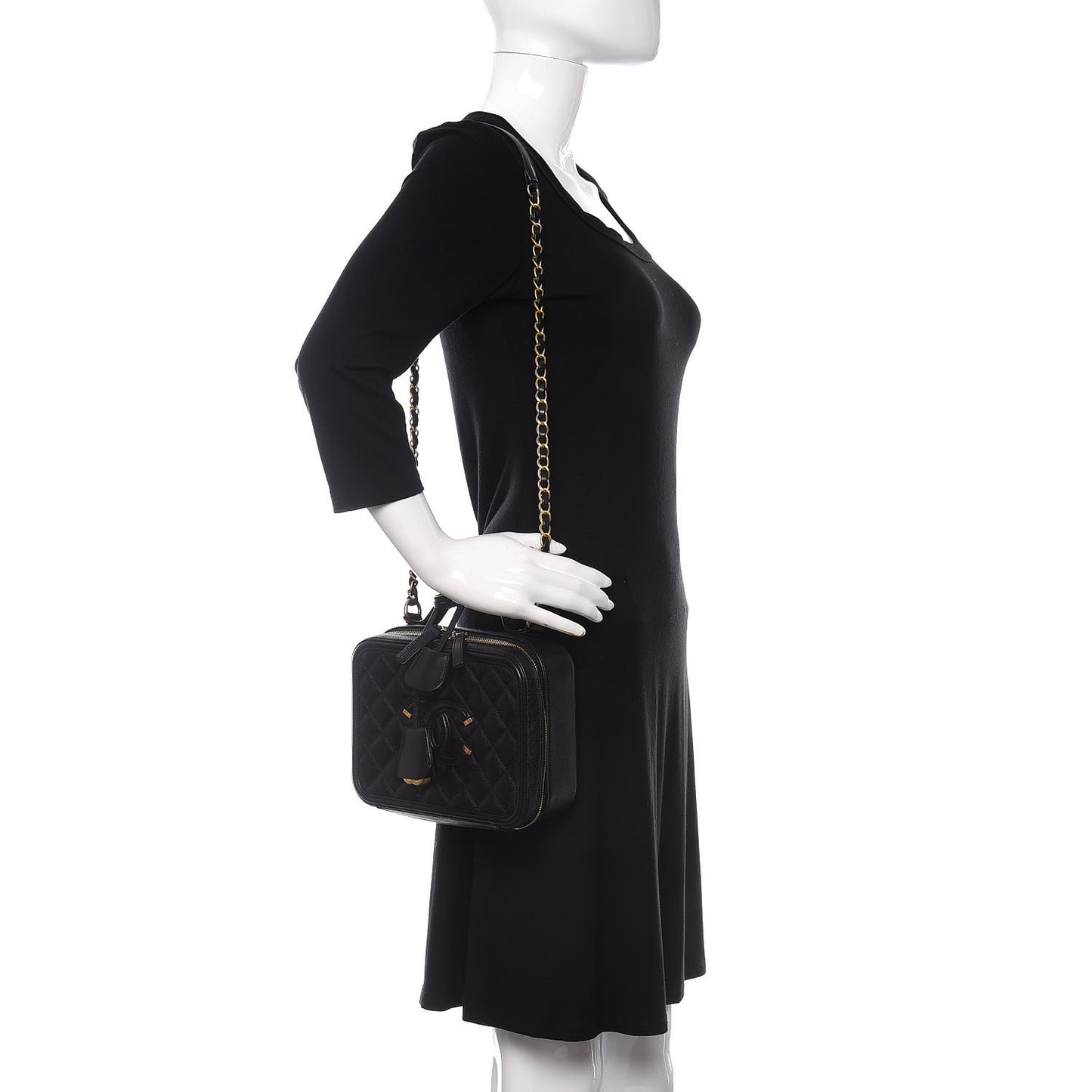 Caviar Quilted Medium CC Filigree Vanity Case Black