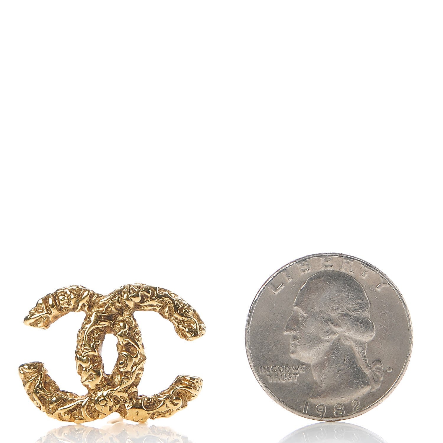 Chanel Textured CC Clip On Earrings Gold 2 of 4