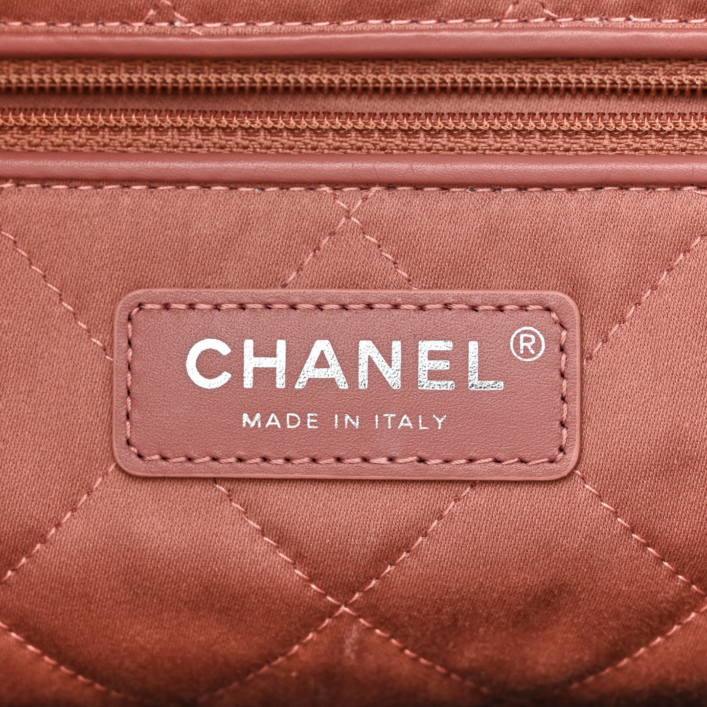 Metallic Calfskin Quilted Small Chanel 22 Pink