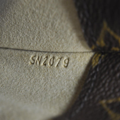 Louis Vuitton Monogram Sunglasses Case MM 8 of 8