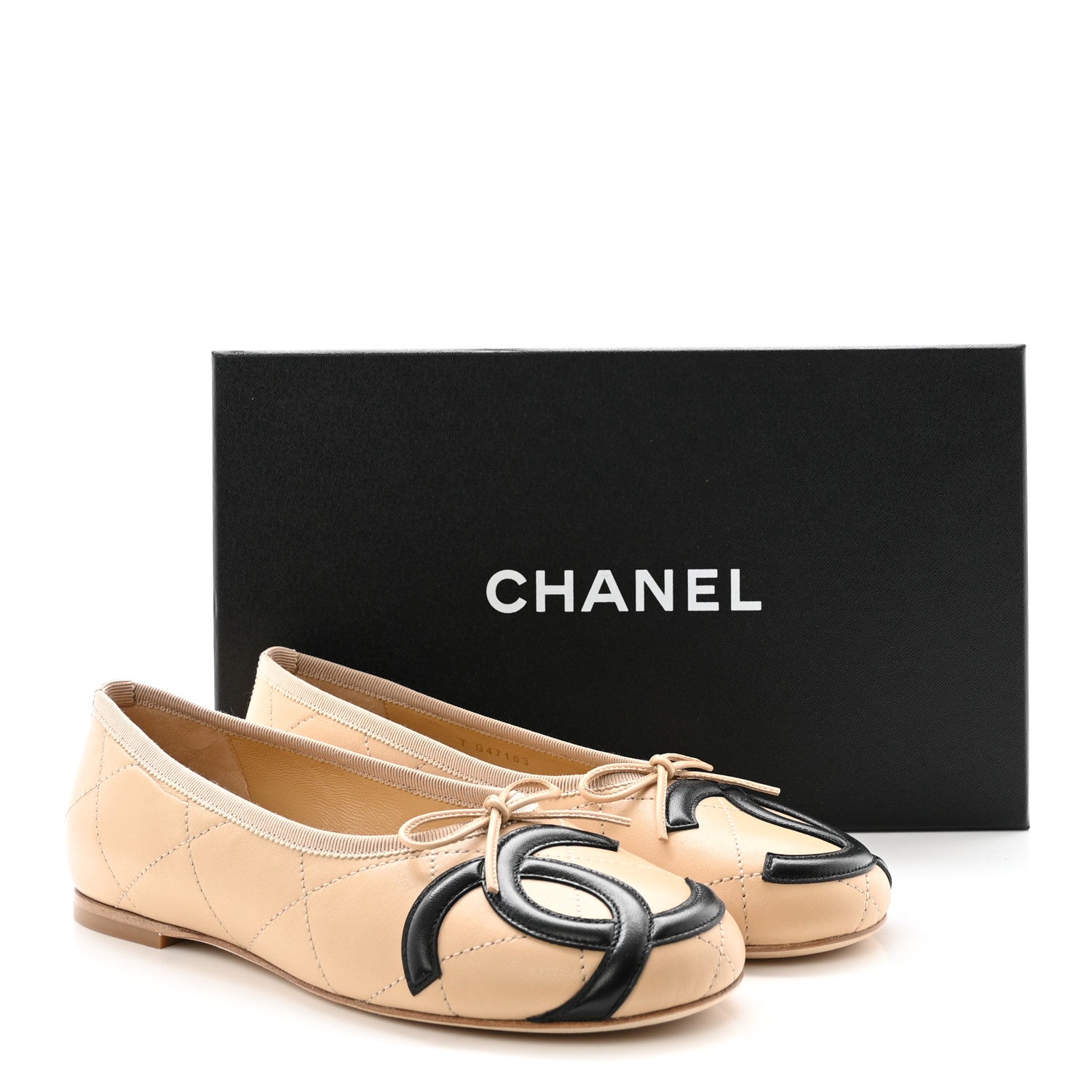 Chanel Lambskin Quilted CC Cambon Ballet Flats 37 Beige Black 10 of 10