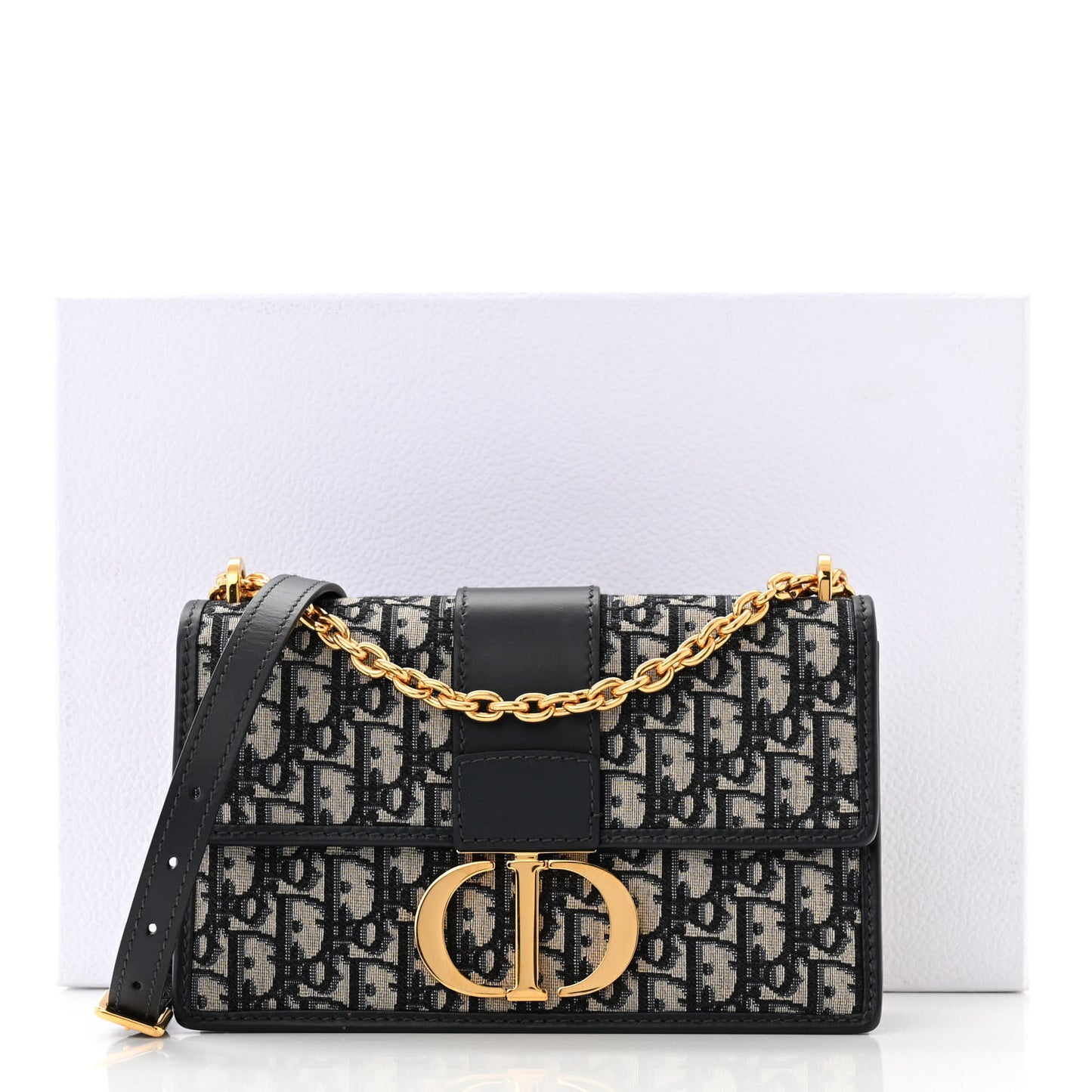 Oblique 30 Montaigne Chain Flap Bag Blue