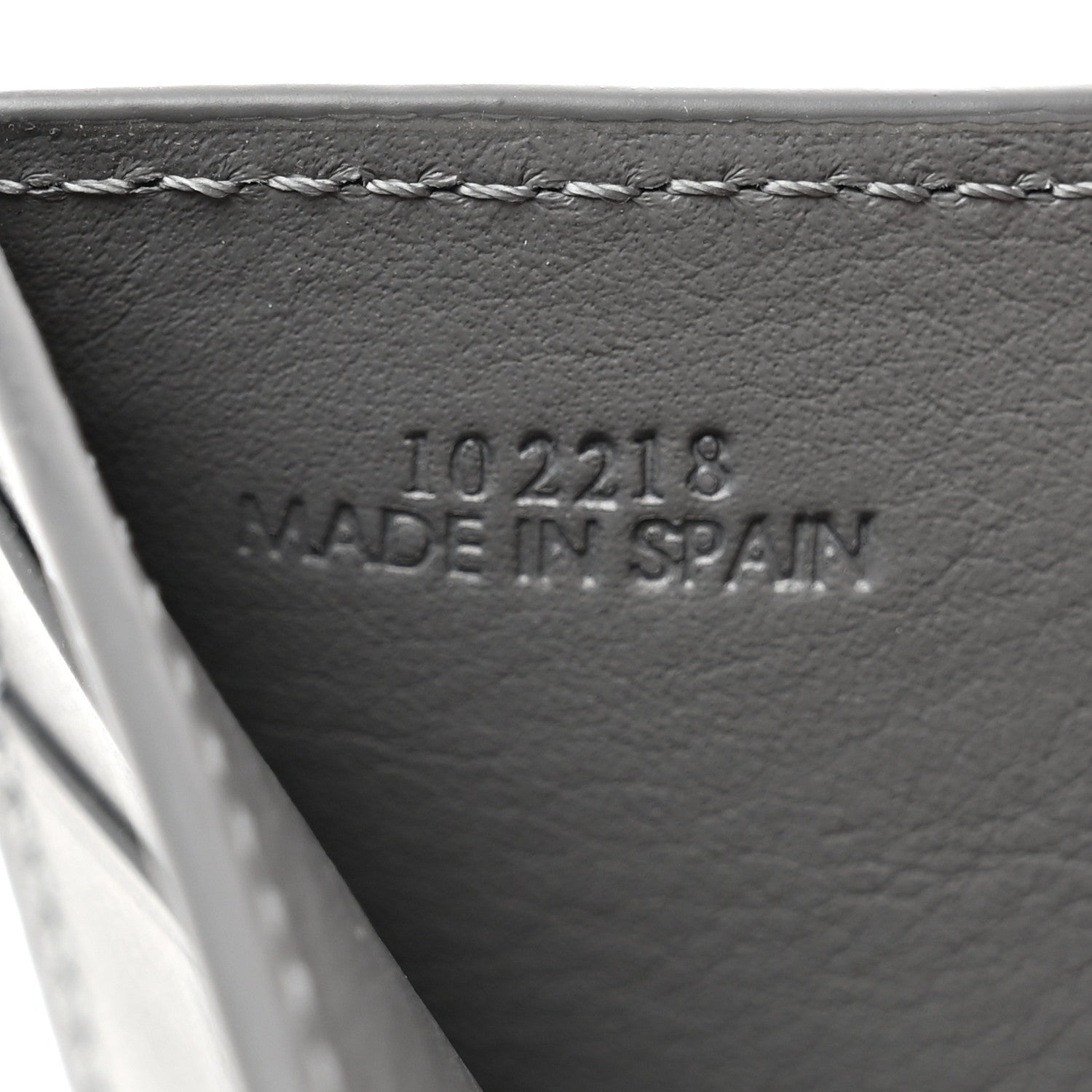 Loewe Grained Calfskin Anagram Trifold Wallet Asphalt Grey 7 of 7