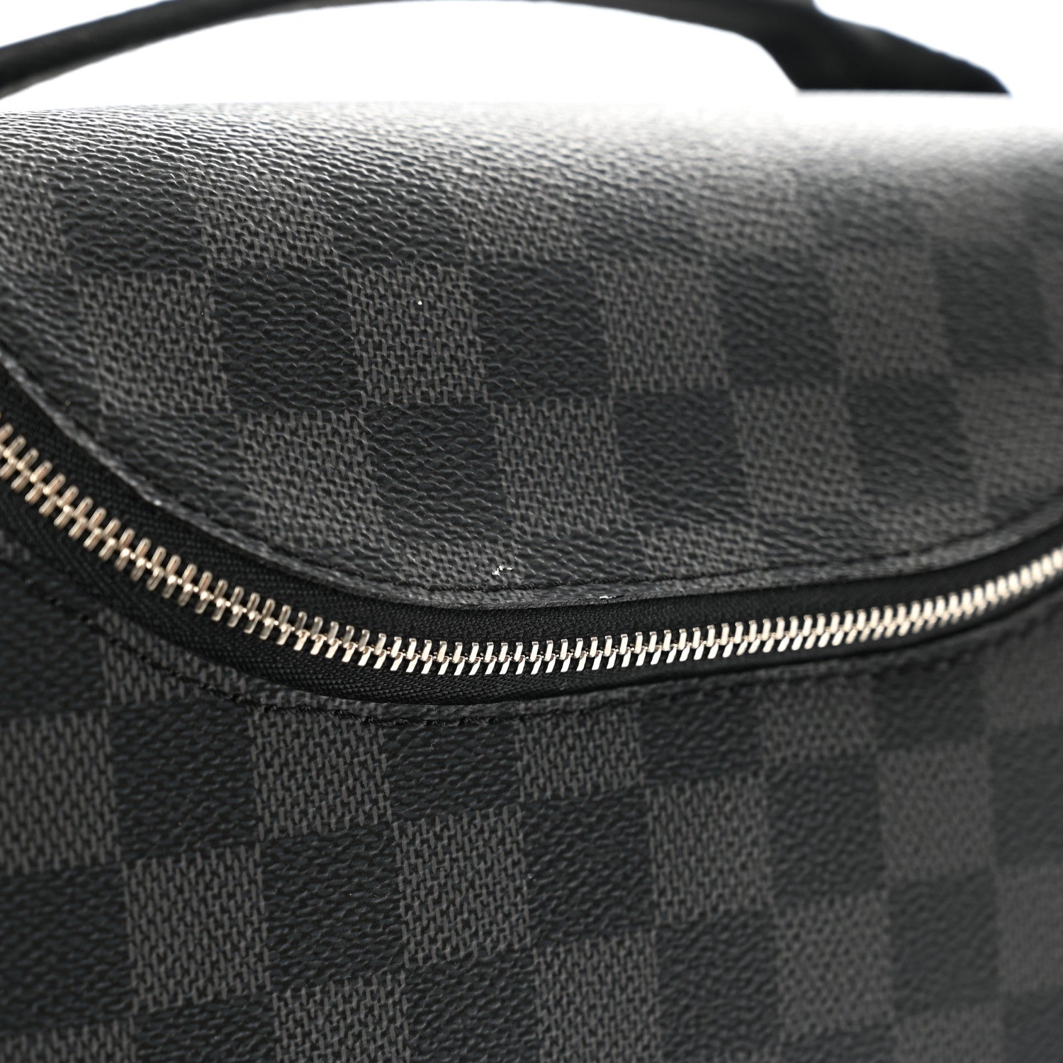 Louis Vuitton Damier Graphite Neo Eole 65 9 of 15
