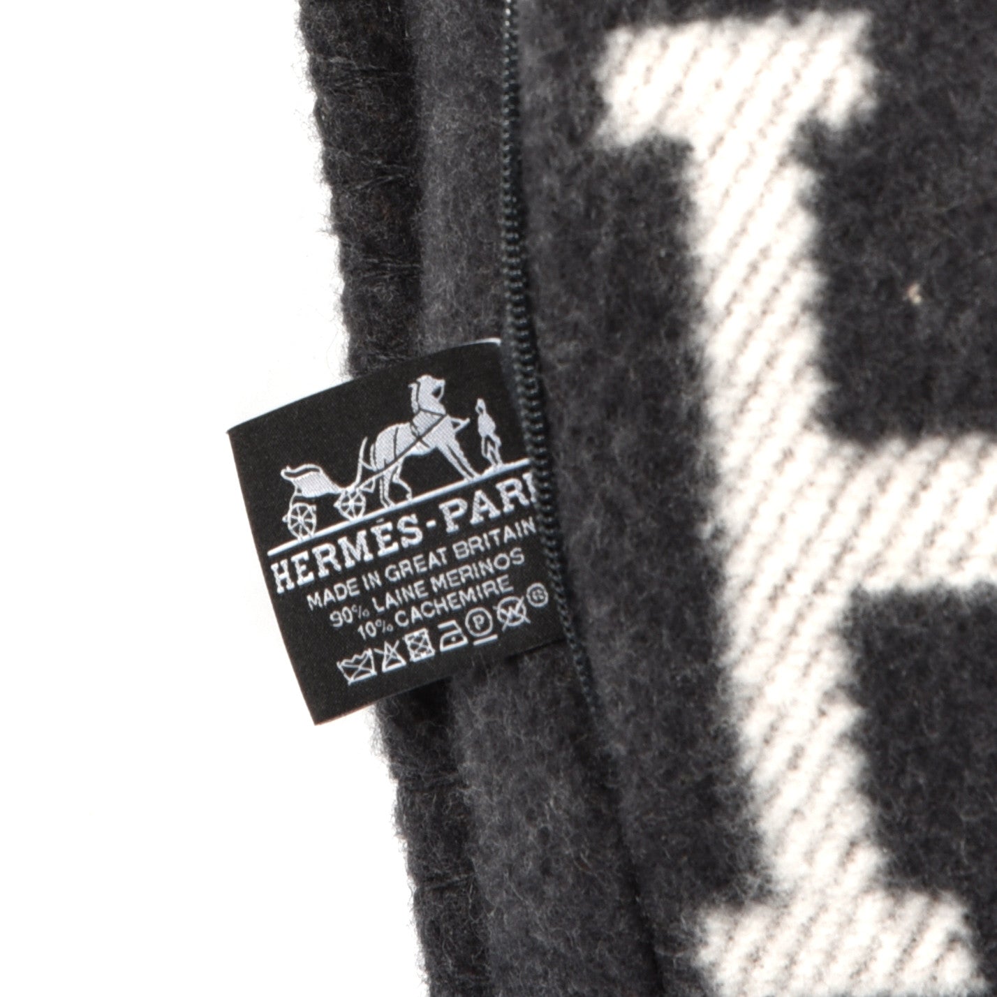 Wool Cashmere Avalon Pillow PM Ecru Gris Fonce