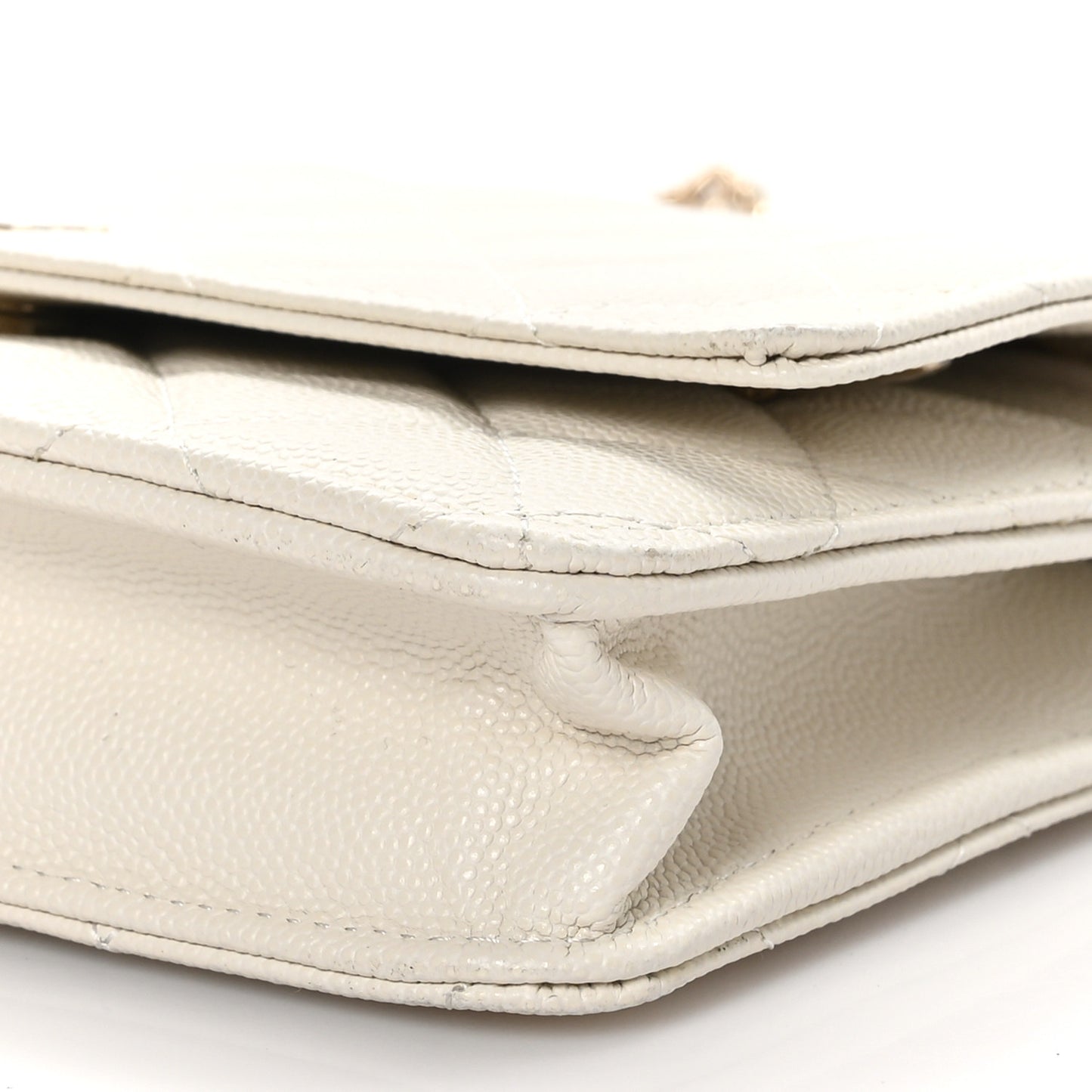 Caviar Quilted Wallet On Chain WOC White