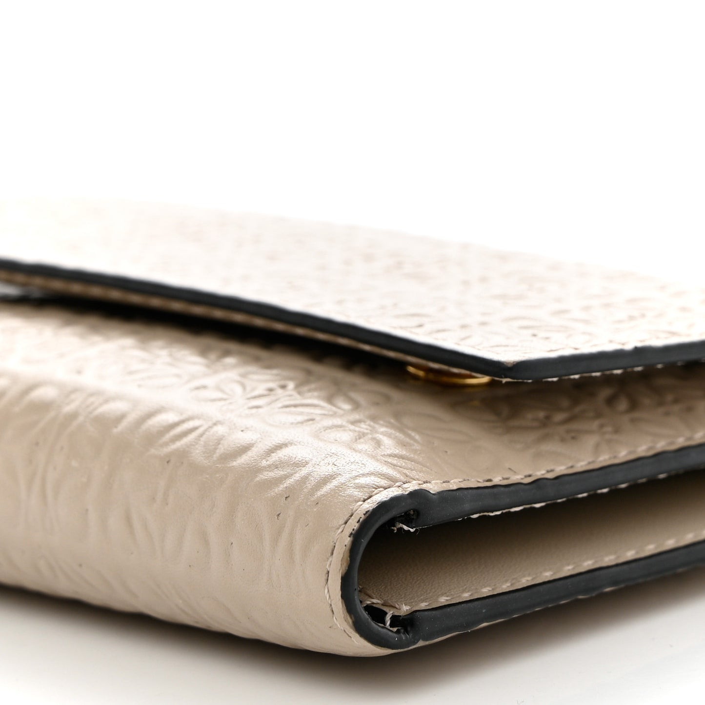 Calfskin Embossed Small Wallet Light Oat