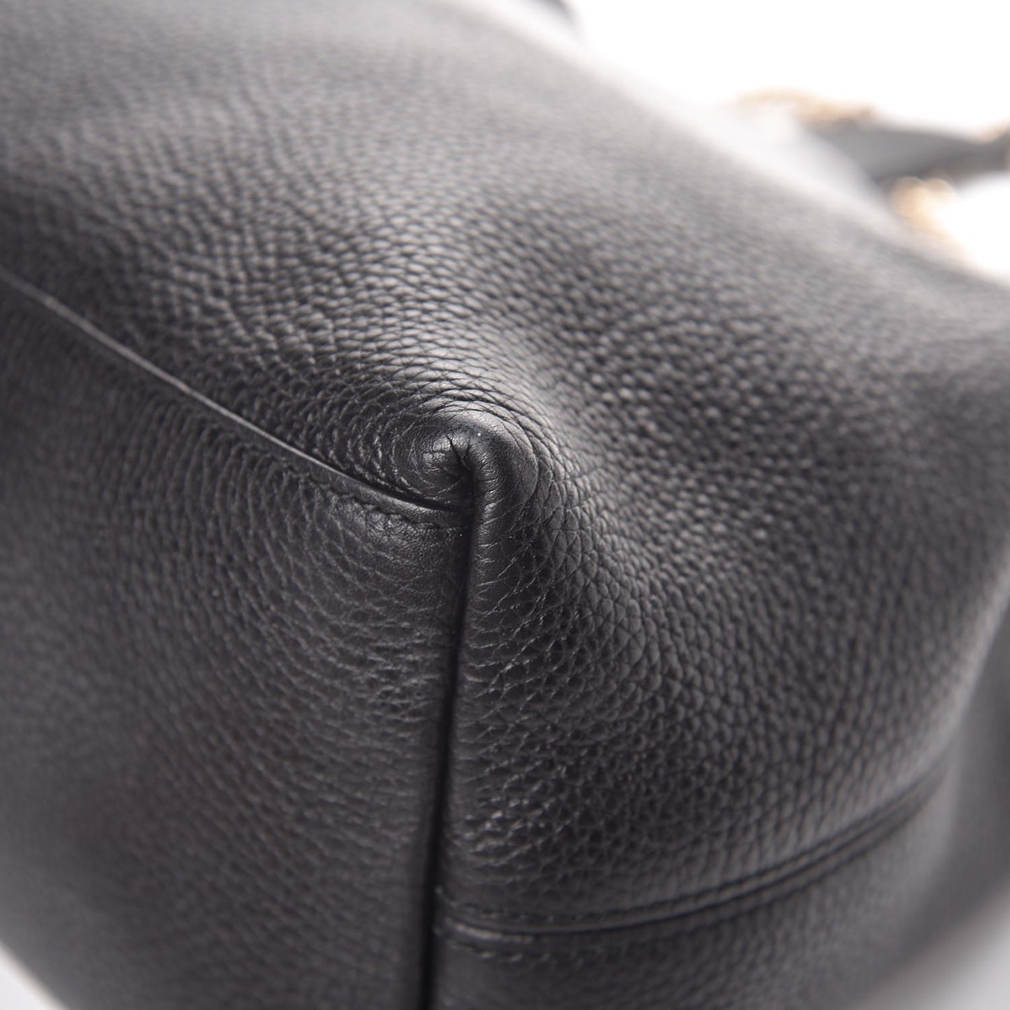 Pebbled Calfskin Medium Soho Chain Shoulder Bag Black