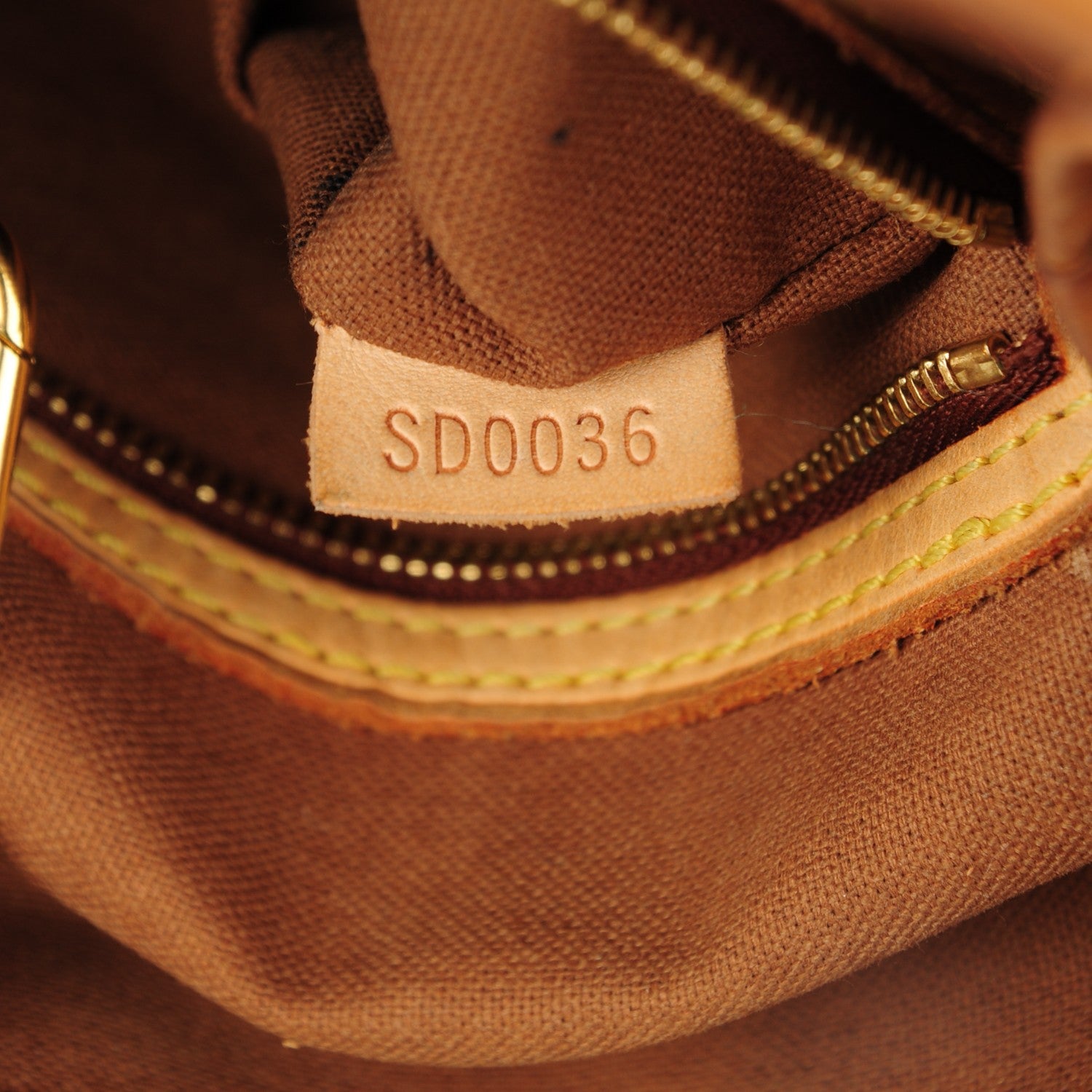 Louis Vuitton Monogram Batignolles Horizontal 11 of 11