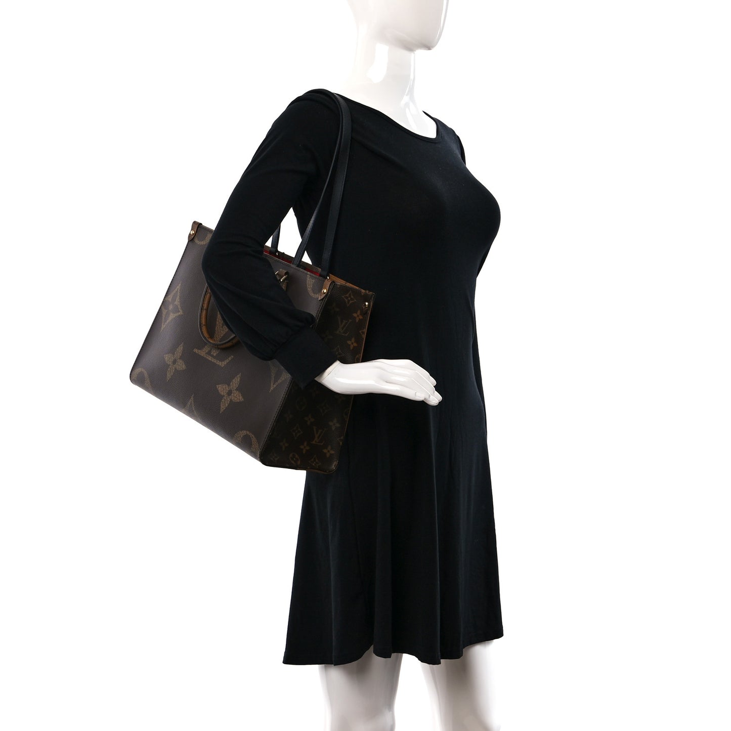 Reverse Monogram Giant Onthego MM