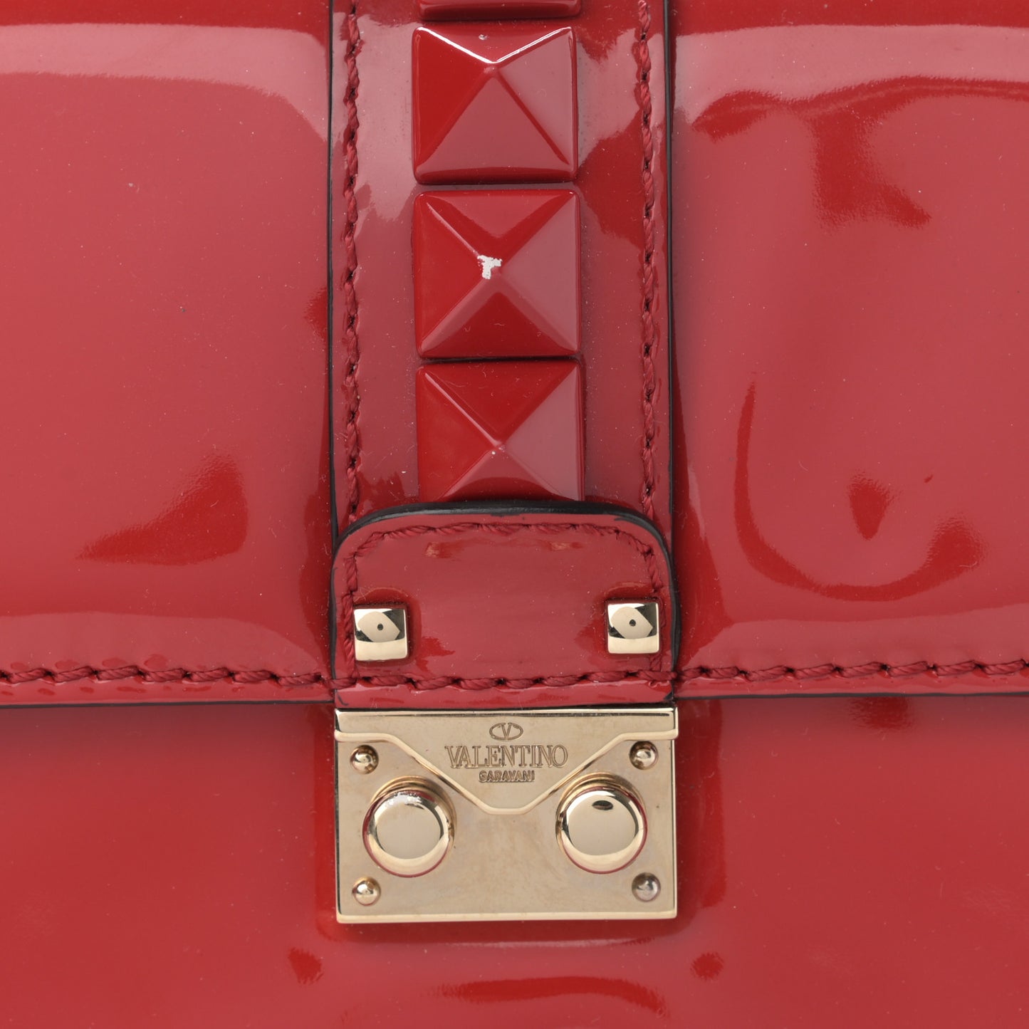Patent Monochrome Small Glam Lock Rockstud Flap Rosso Valentino