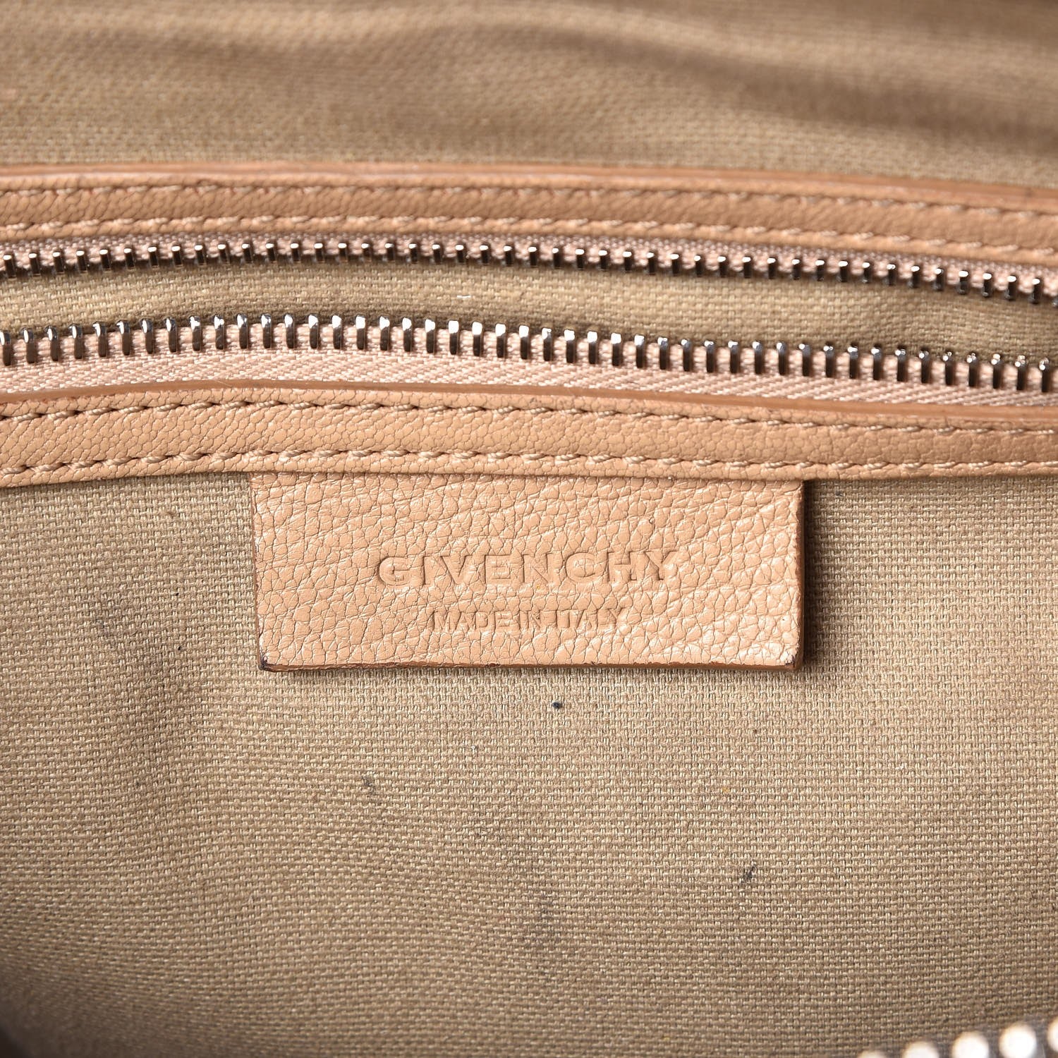 Givenchy Sugar Goatskin Medium Antigona Nude 6 of 18