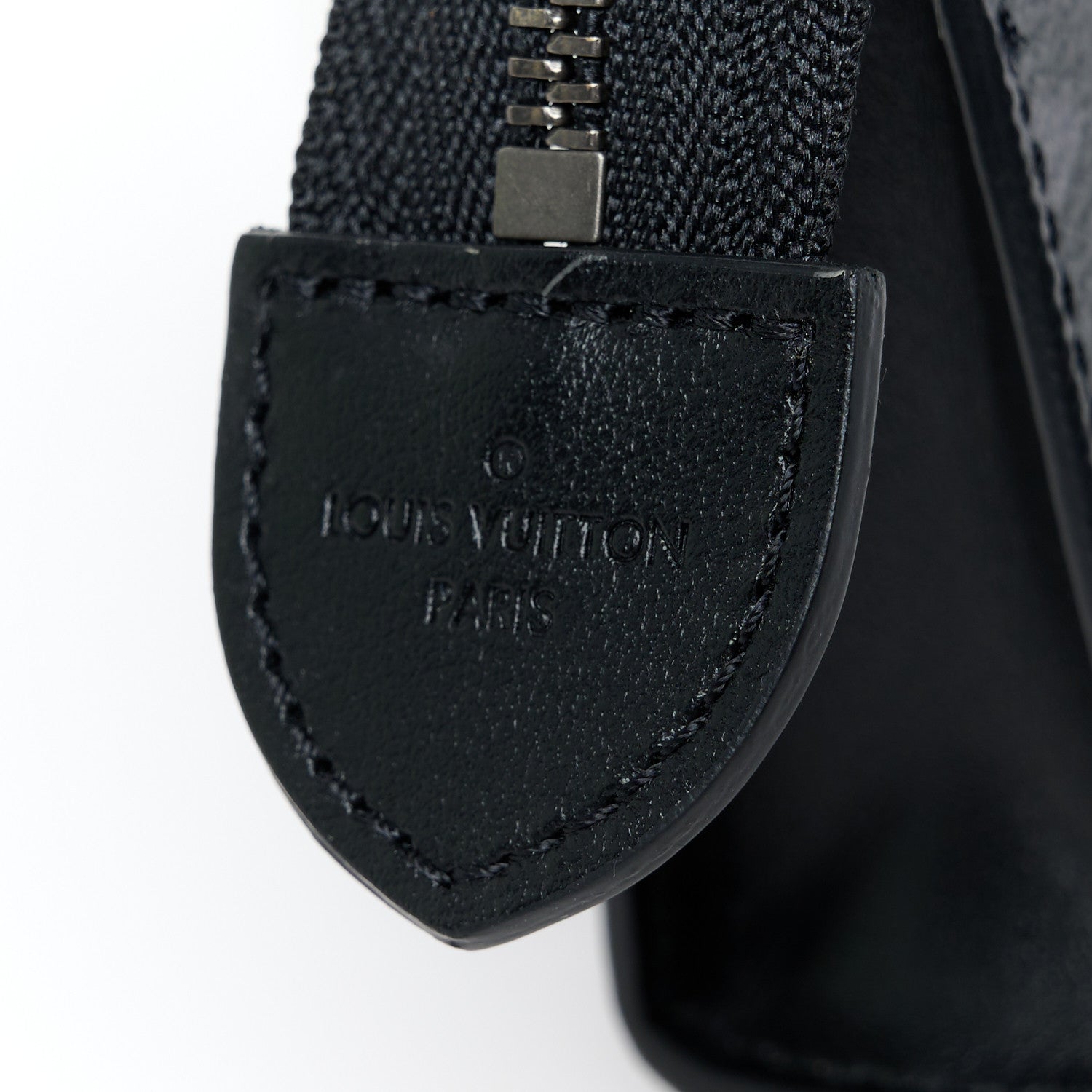 Louis Vuitton Monogram Eclipse Key Pouch Voyage 6 of 9
