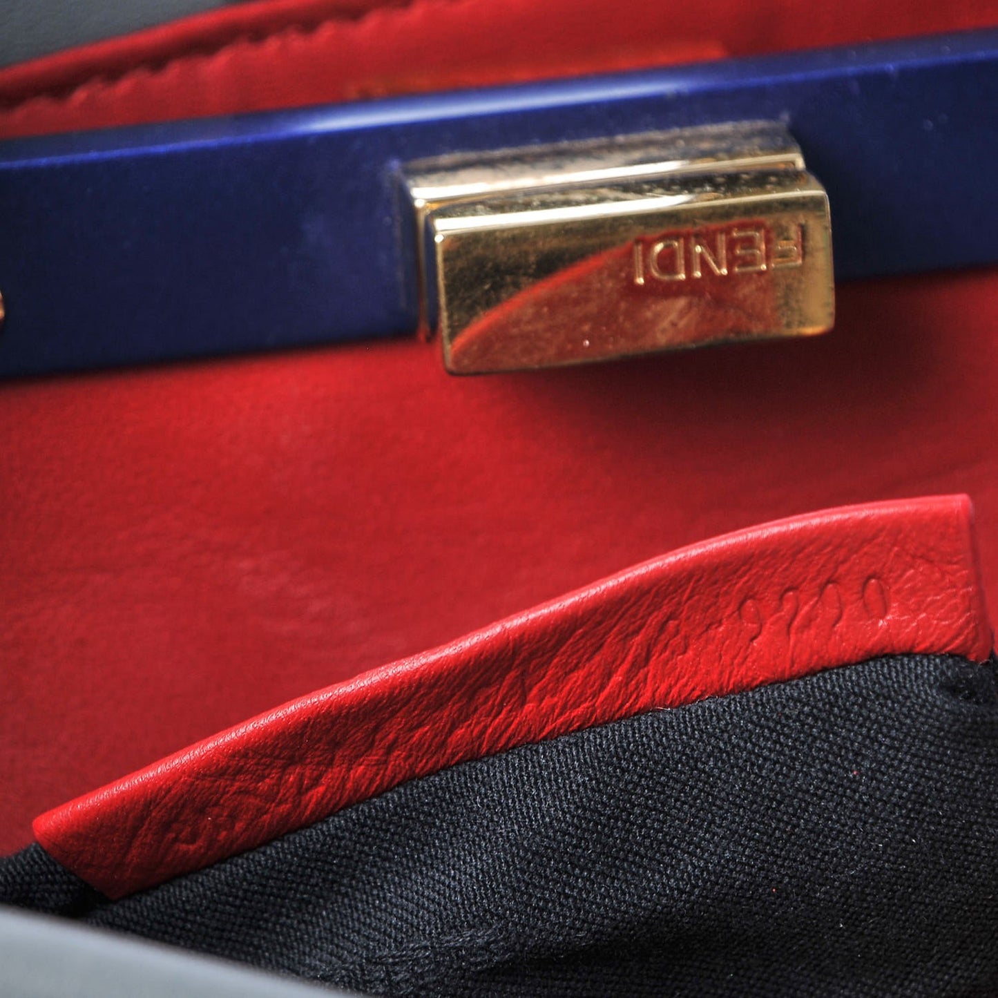 Nappa Colorblock Mini Peekaboo Iconic Satchel Grigio Chiaro Fragola Blue