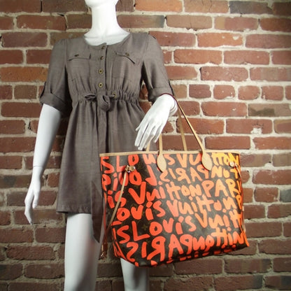 Louis Vuitton Monogram Graffiti Neverfull GM Orange 2 of 8