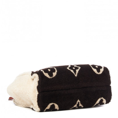 Louis Vuitton Shearling Monogram Giant Teddy Onthego GM Black White 3 of 7