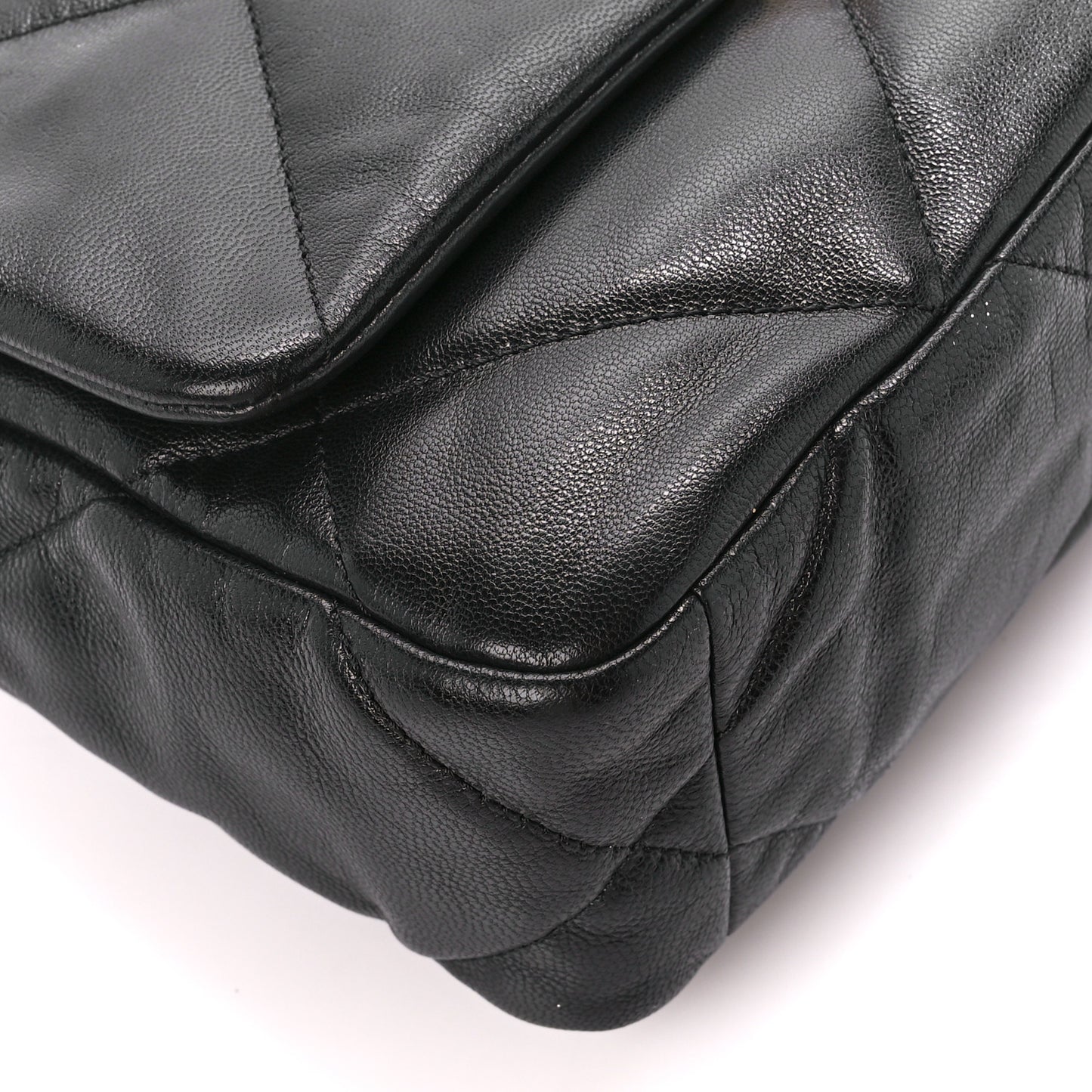 Goatskin Quilted Medium Chanel 19 Flap Black