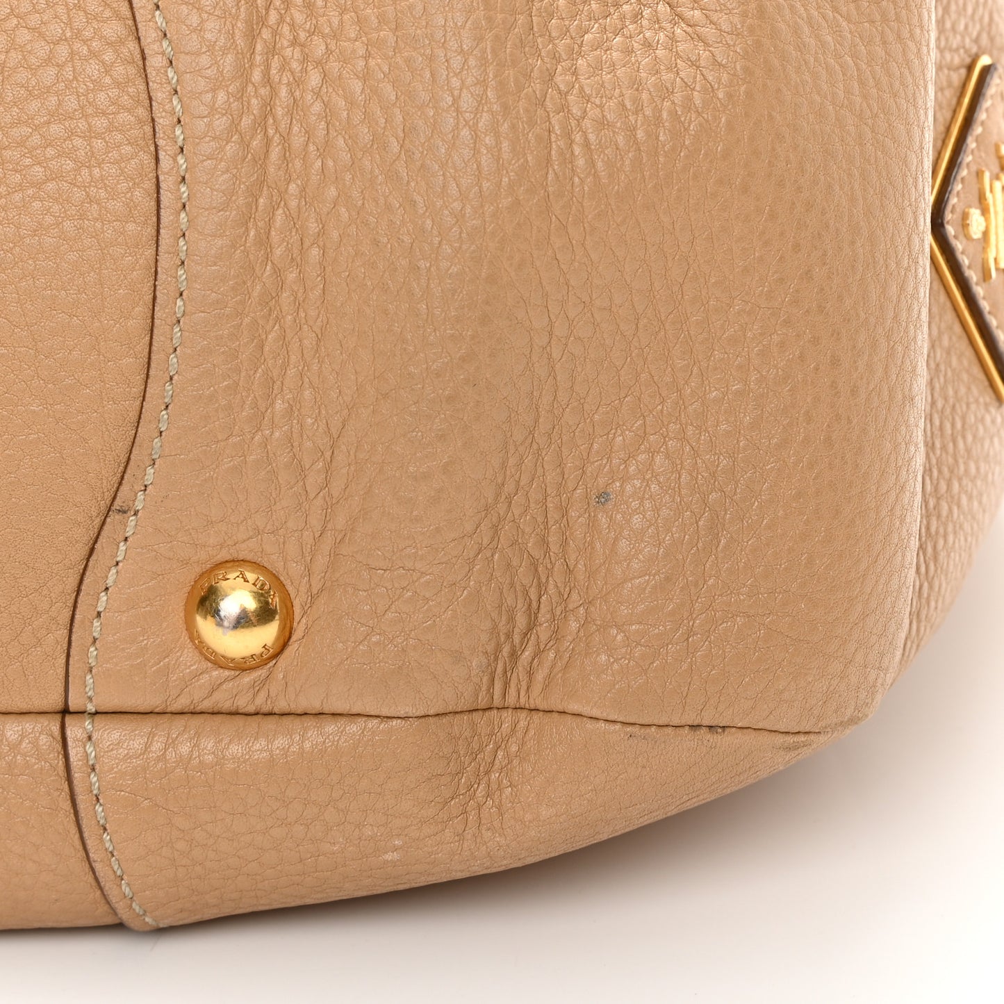 Vitello Daino Pushlock Tote Sughero