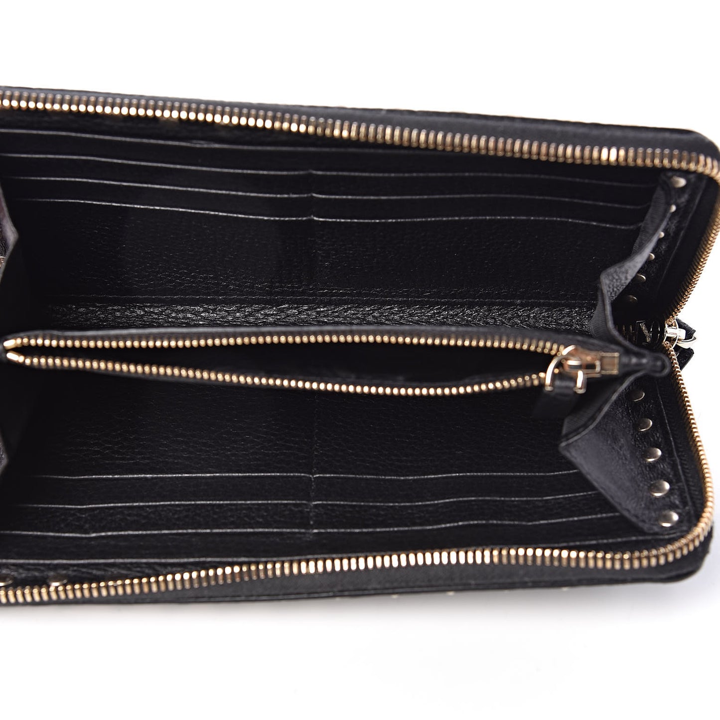 Pebbled Calfskin Rockstud Zip Around Wallet Black