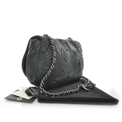 Chanel Iridescent Calfskin Glint Messenger Flap Black 3 of 9
