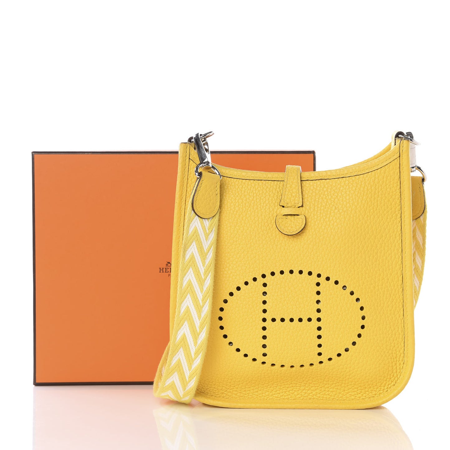 Taurillon Clemence Amazone Evelyne TPM Jaune De Naples White