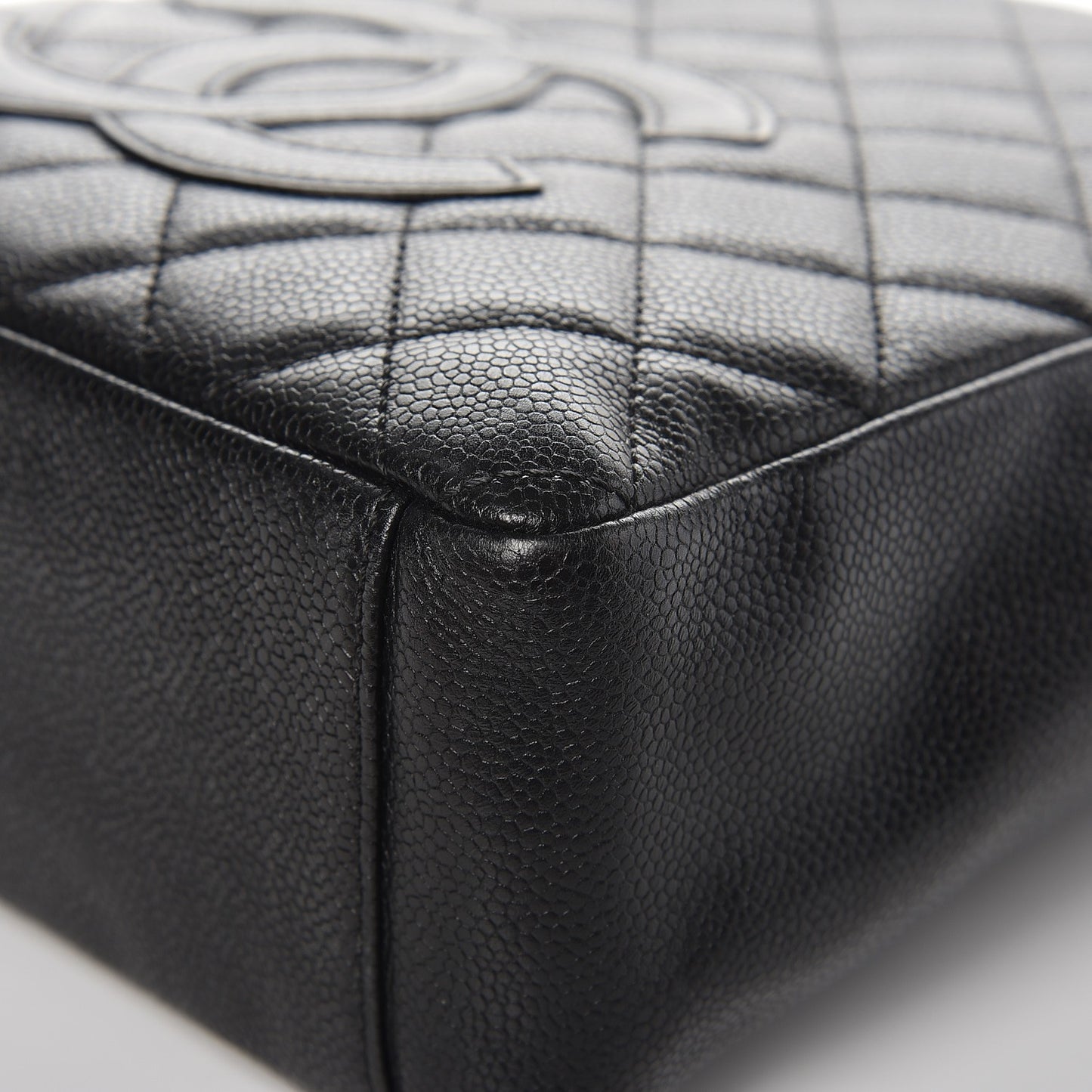 Caviar Quilted Petit Shopping Tote PST Black