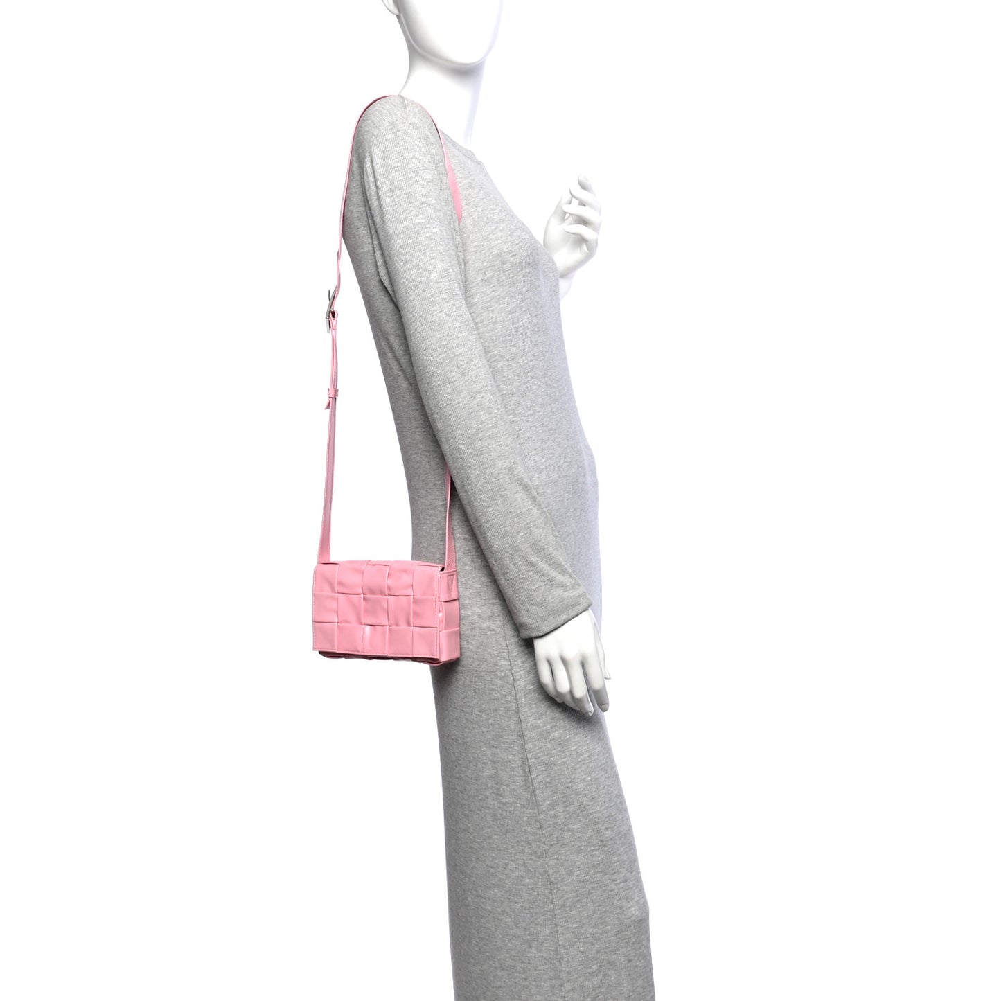 Paper Calfskin Maxi Intreccio Small Cassette Crossbody Bag Ribbon